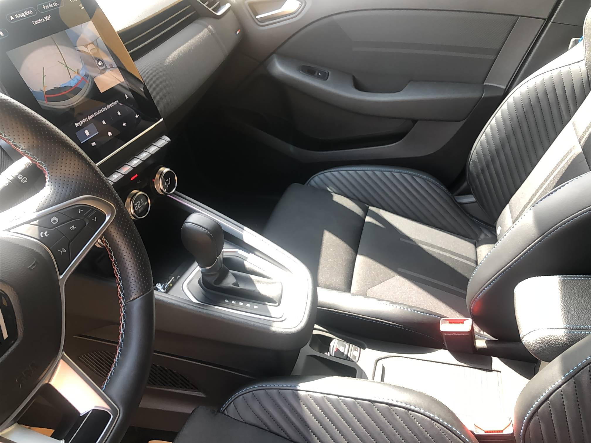 Vente en ligne Renault Clio 5 Clio E-Tech full hybrid 145 au prix de 20 890 €