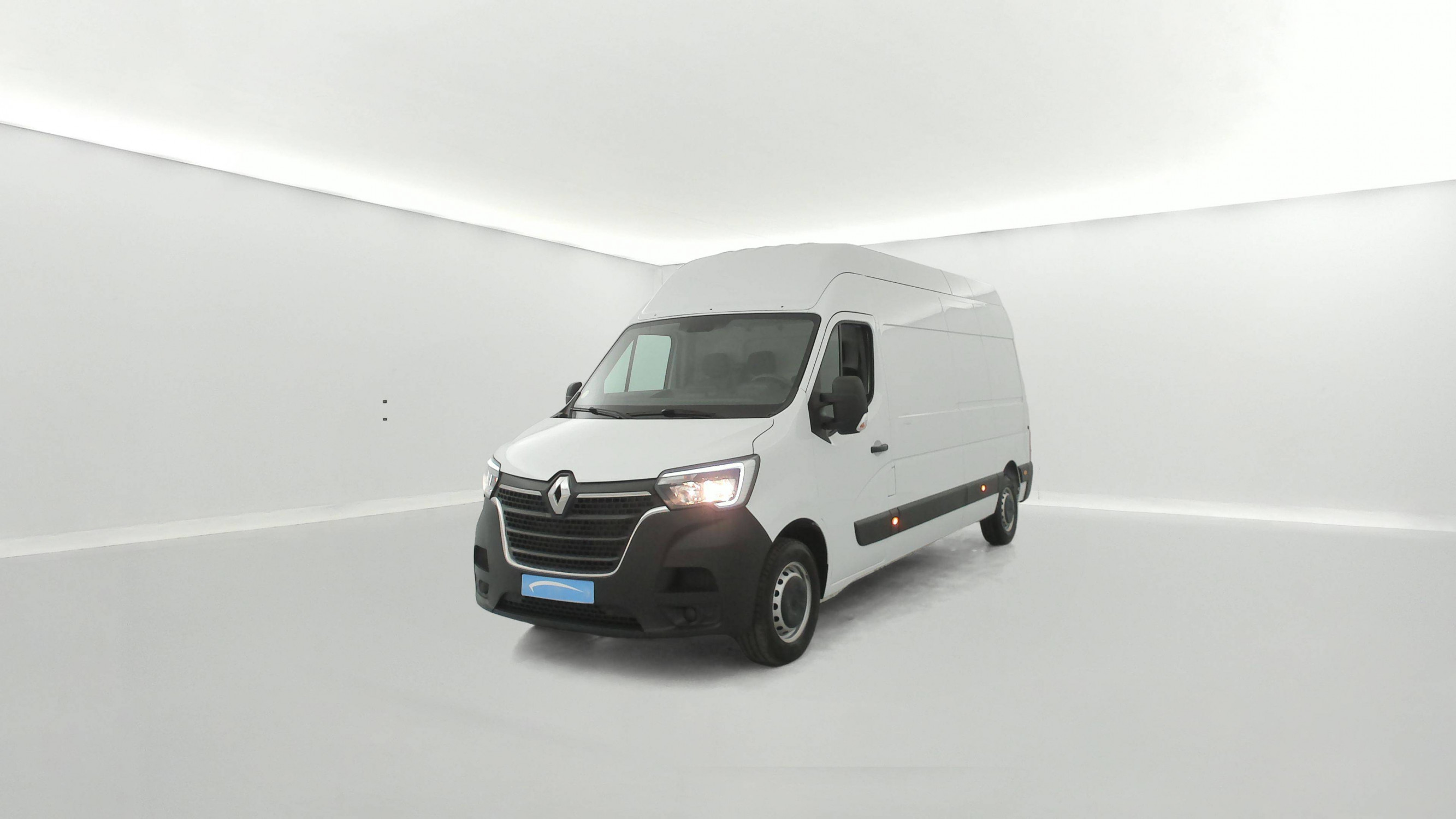 Renault Master Fourgon MASTER FGN TRAC F3500 L3H3 BLUE DCI 135 occasion de 2024 en vente à Cherbourg