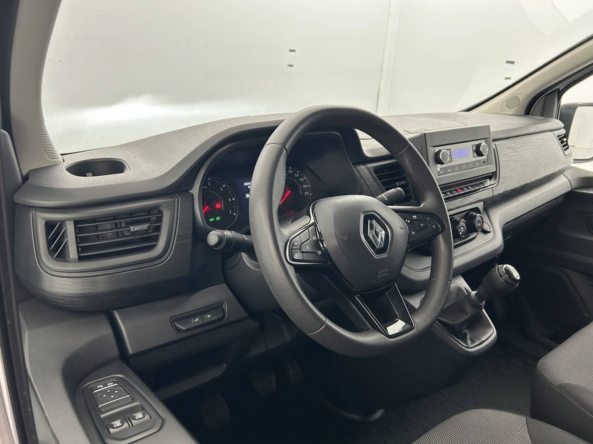 Vente en ligne Renault Trafic 3 Fourgon TRAFIC FGN L1H1 2800 KG BLUE DCI 110 au prix de 20 990 €