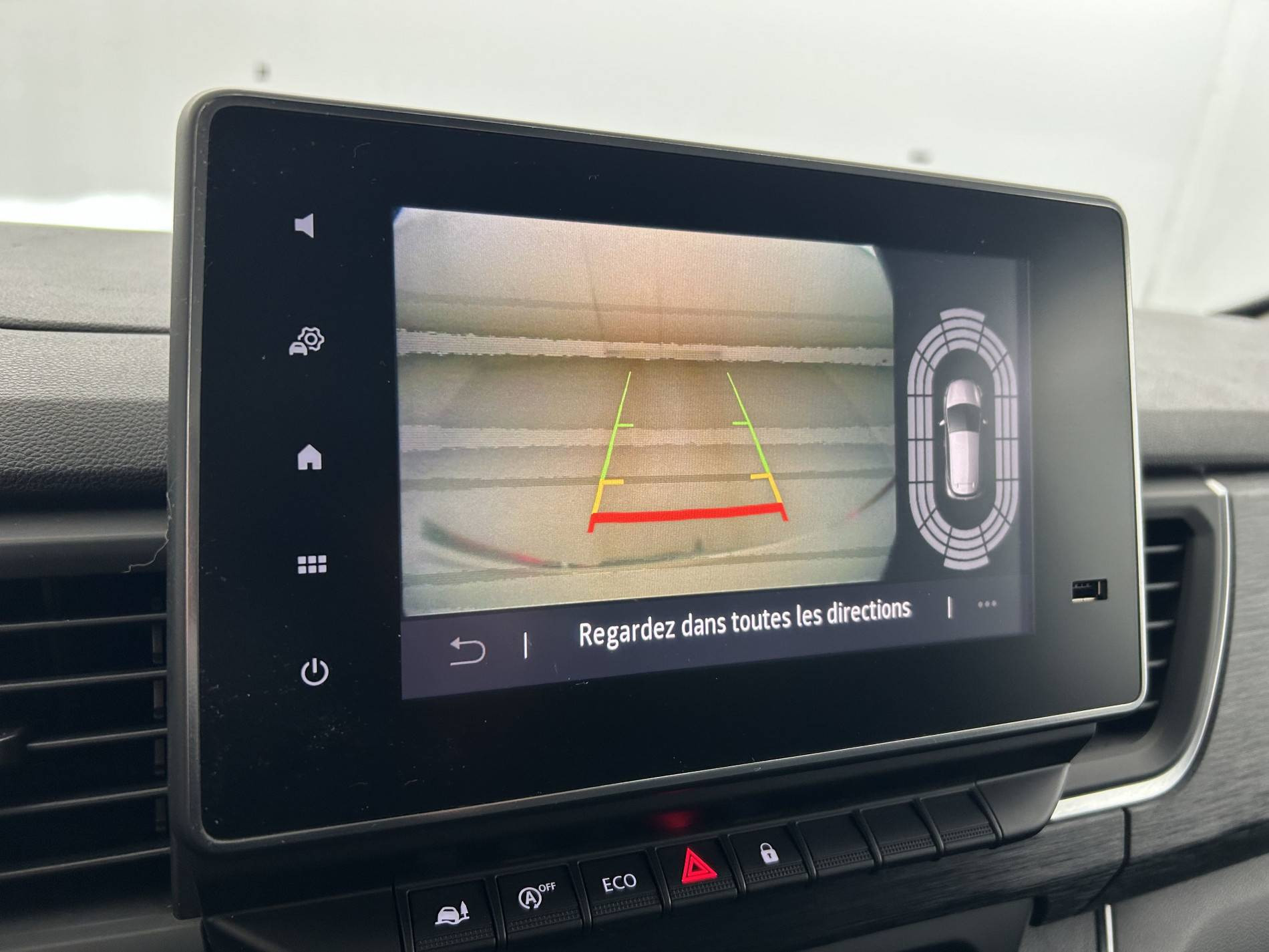 Vente en ligne Renault Trafic 3 Fourgon TRAFIC FGN L1H1 2800 KG BLUE DCI 130 au prix de 19 490 €