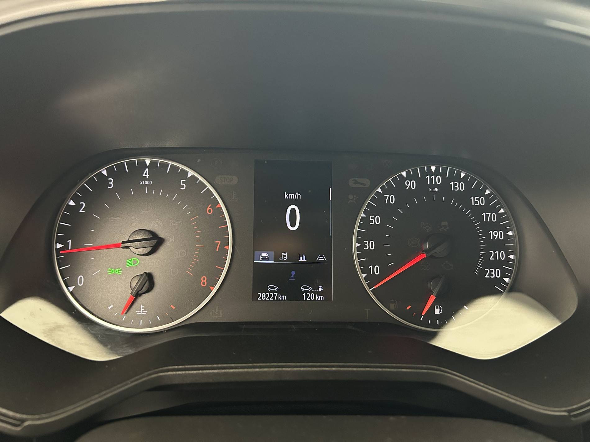 Vente en ligne Renault Clio 5 Clio TCe 90 au prix de 13 790 €