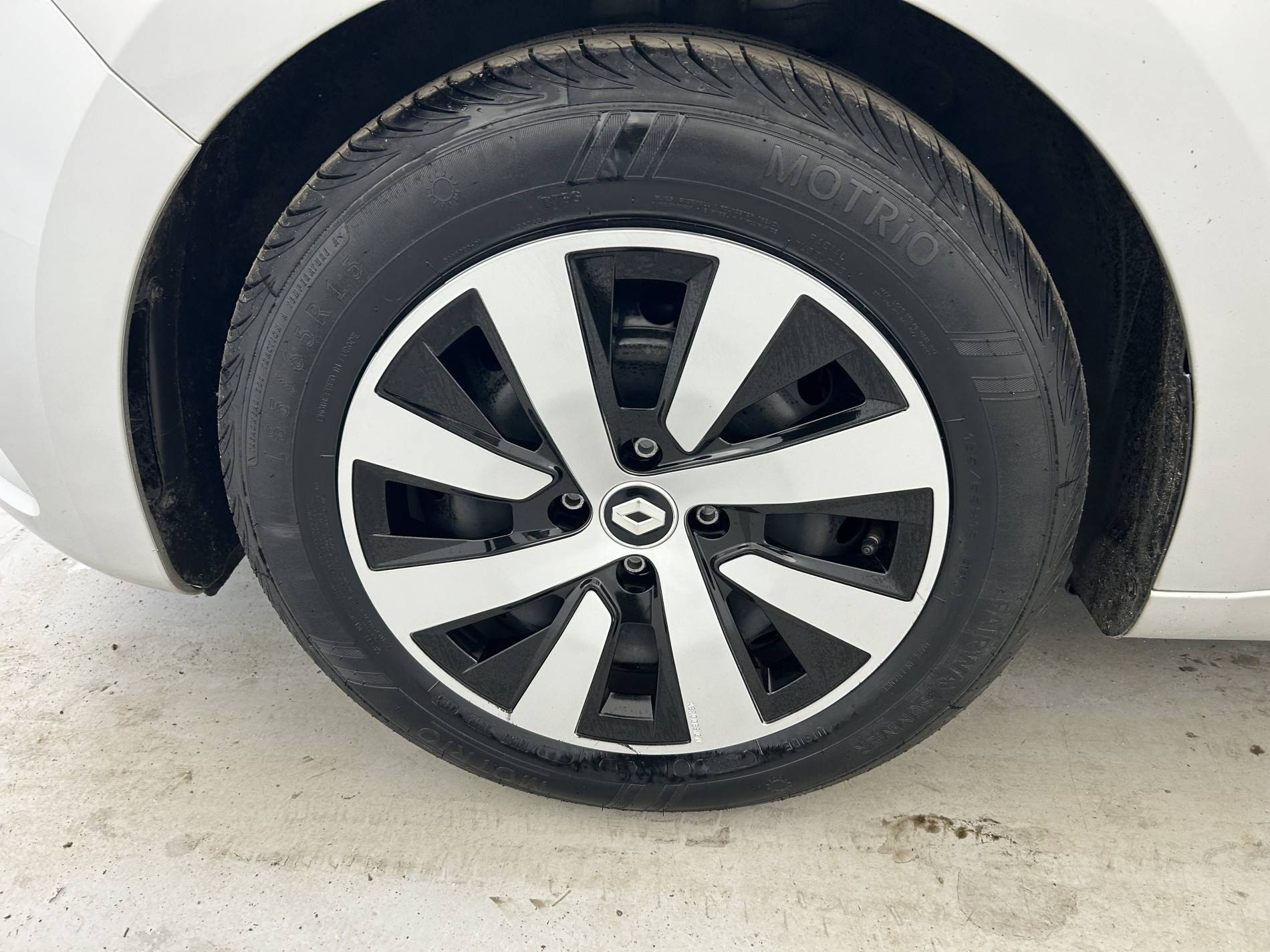 Vente en ligne Renault Clio 5 Clio TCe 90 au prix de 13 990 €