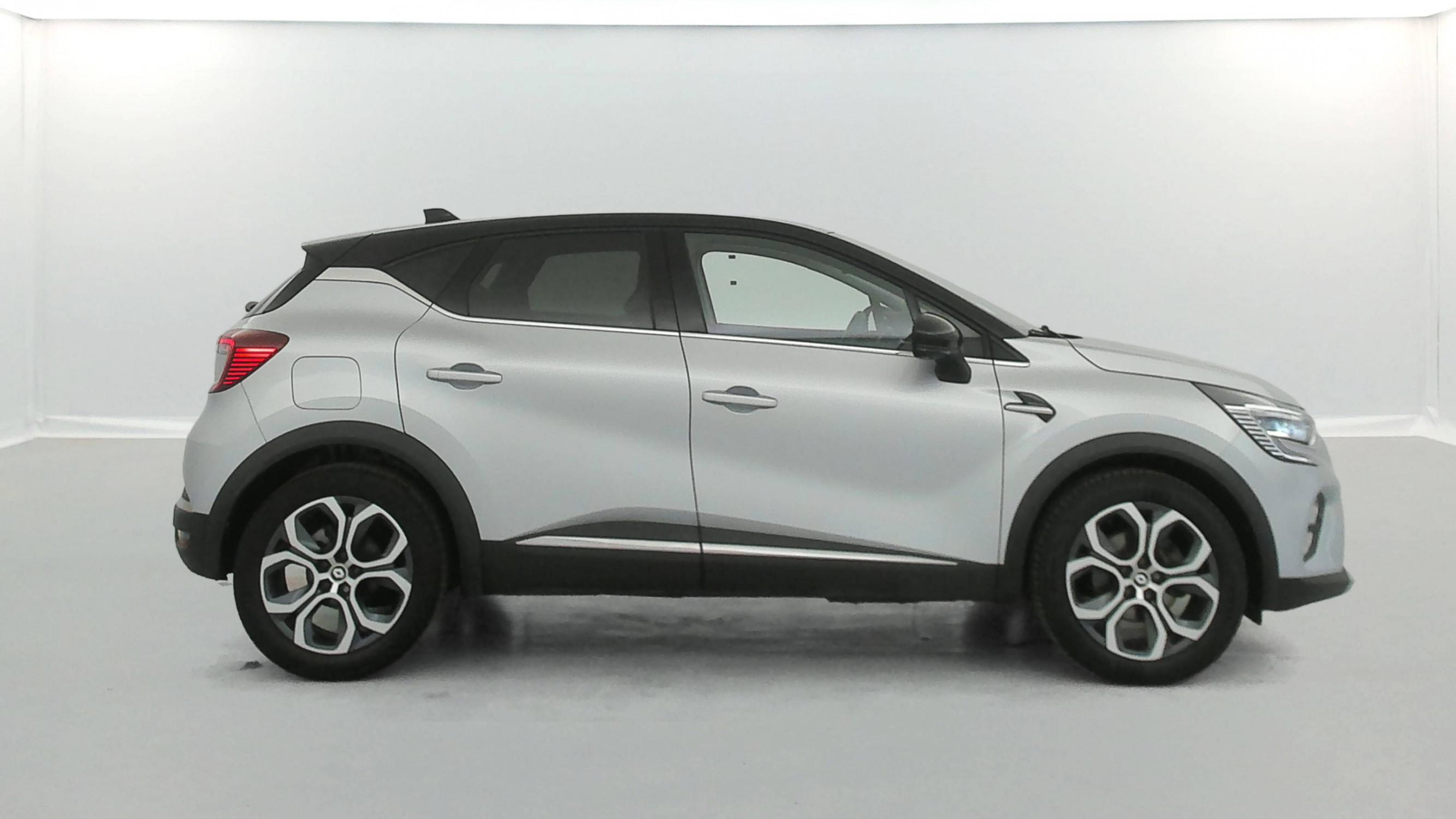 Vente en ligne Renault Captur  E-Tech full hybrid 145 au prix de 19 690 €