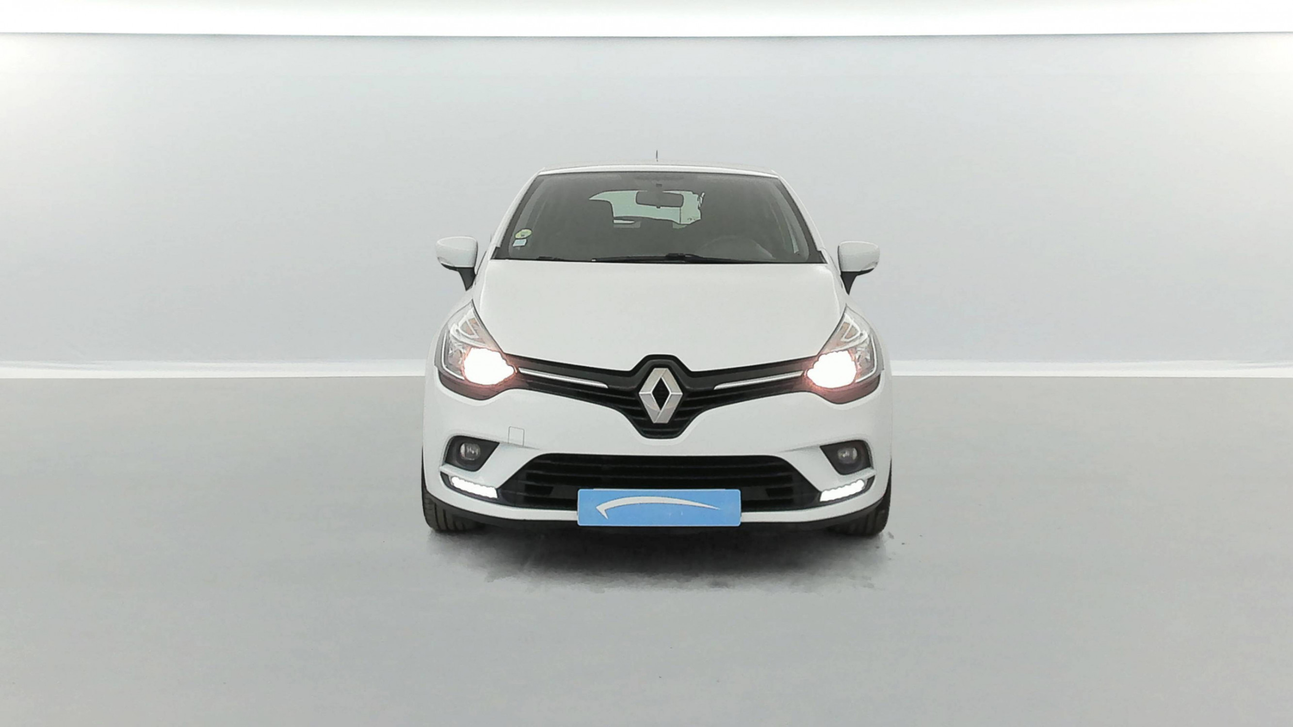 Vente en ligne Renault Clio 4 Clio dCi 75 E6C au prix de 10 890 €