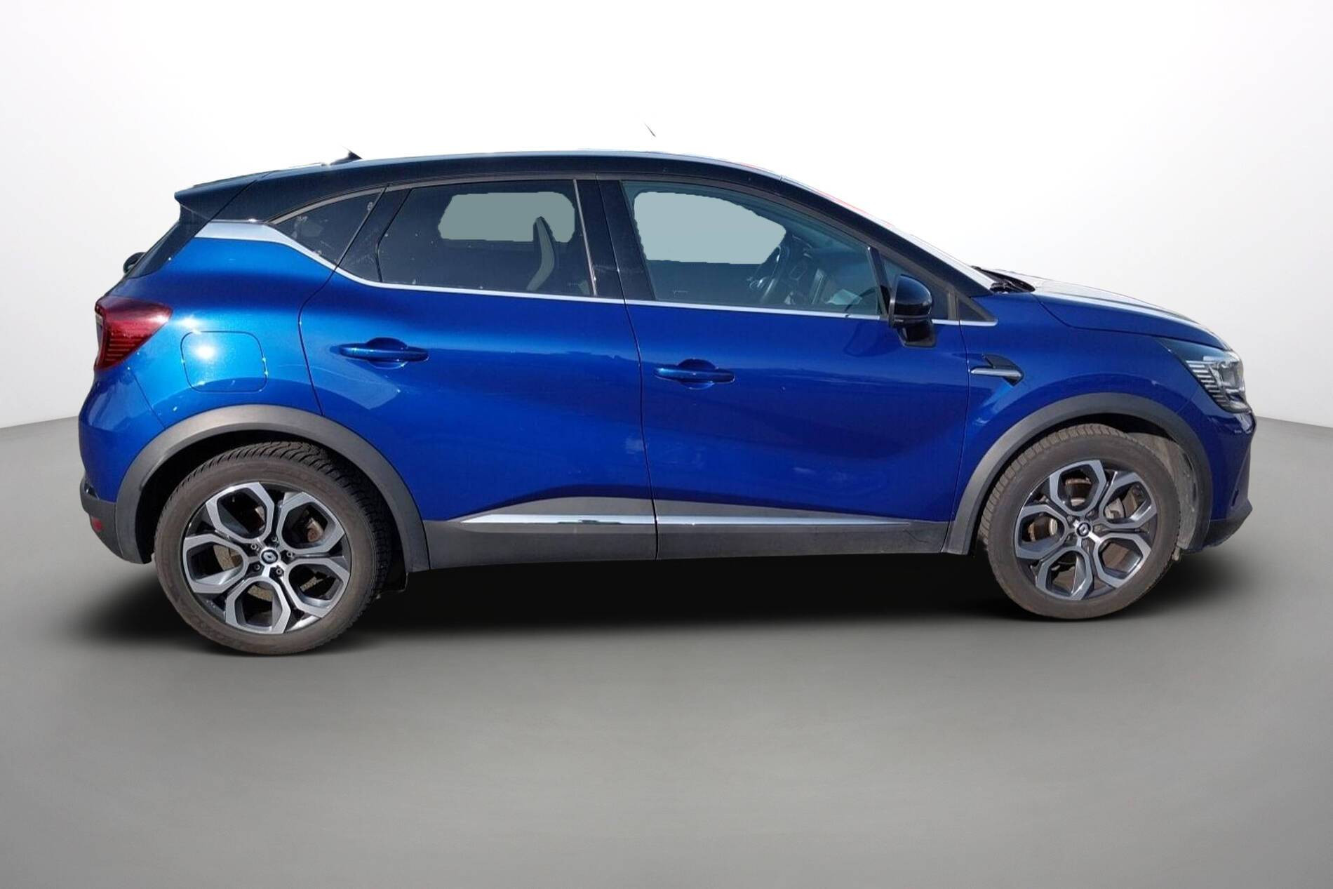 Vente en ligne Renault Captur  E-Tech hybride rechargeable 160 au prix de 16 990 €