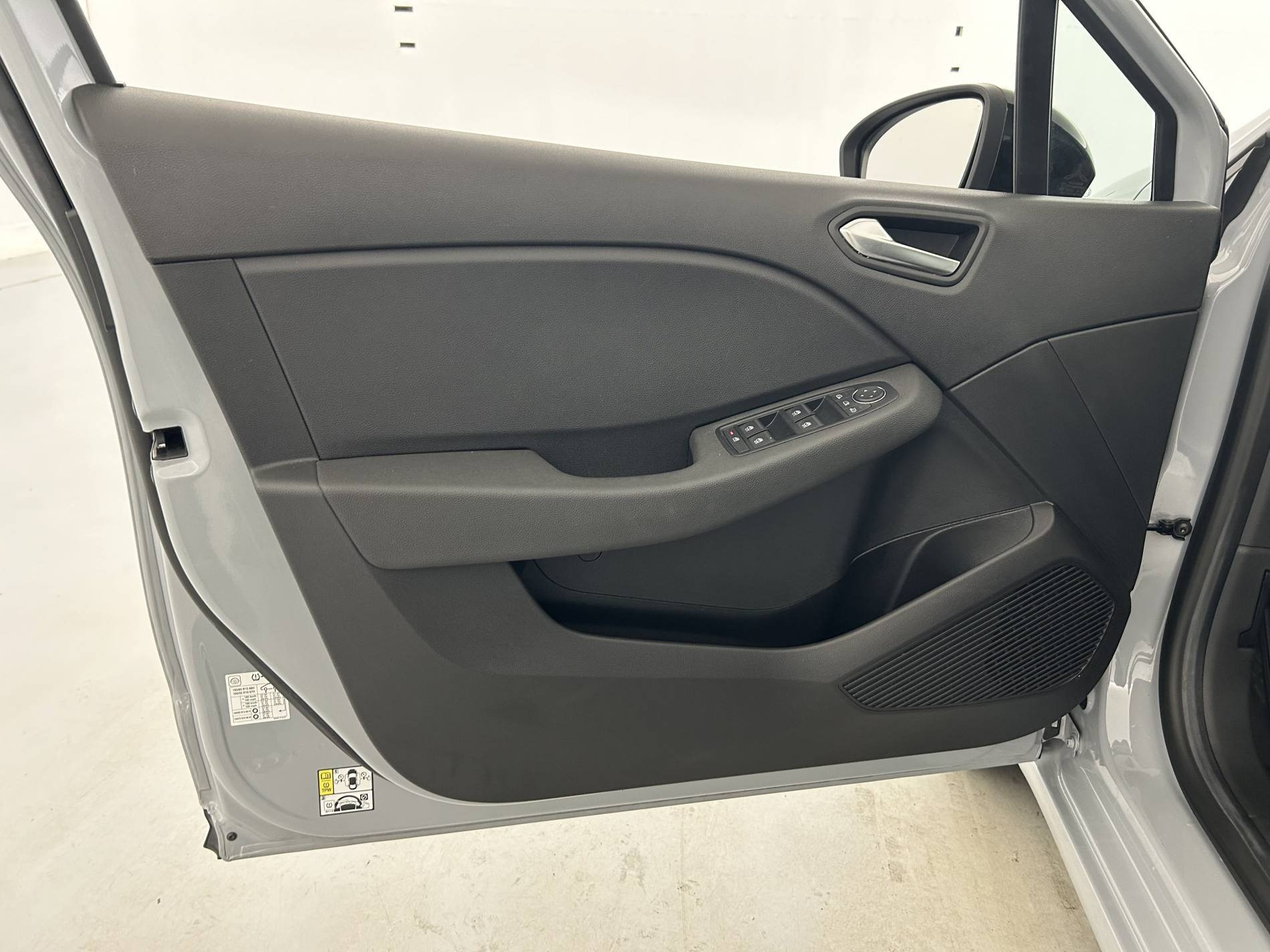 Vente en ligne Renault Clio 5 Clio TCe 90 au prix de 15 490 €