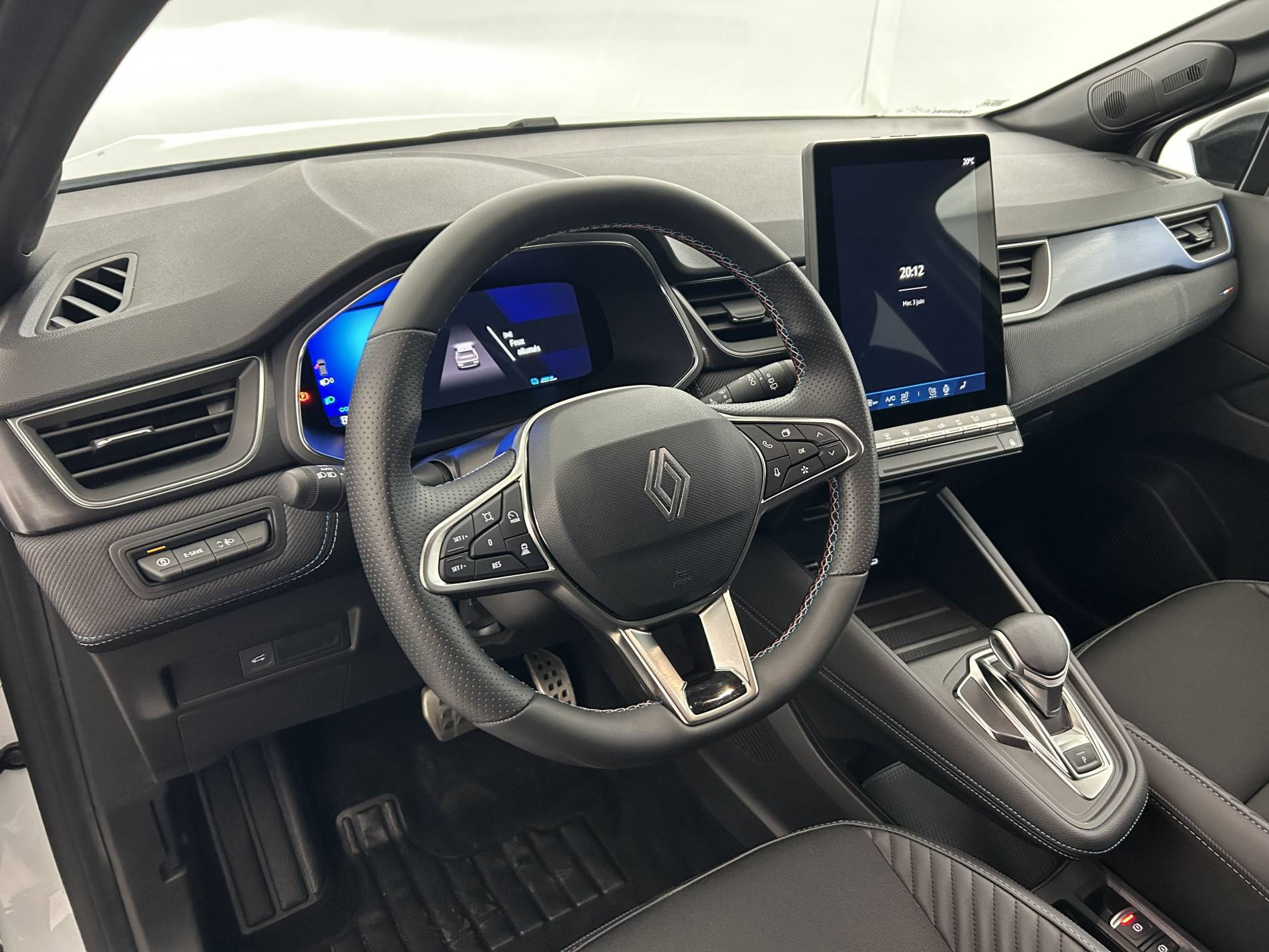 Vente en ligne Renault Symbioz  E-Tech full hybrid 145 au prix de 25 991 €