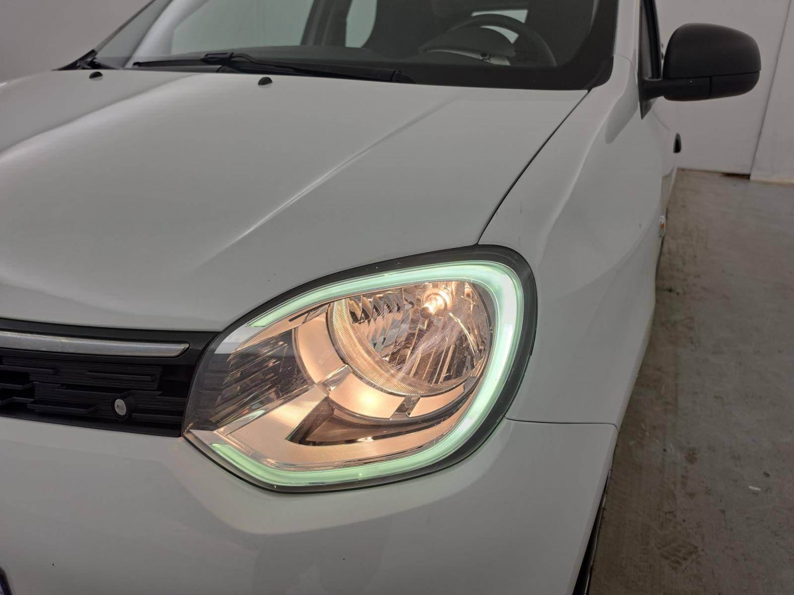 Vente en ligne Renault Twingo Electrique Twingo III E-Tech au prix de 11 990 €