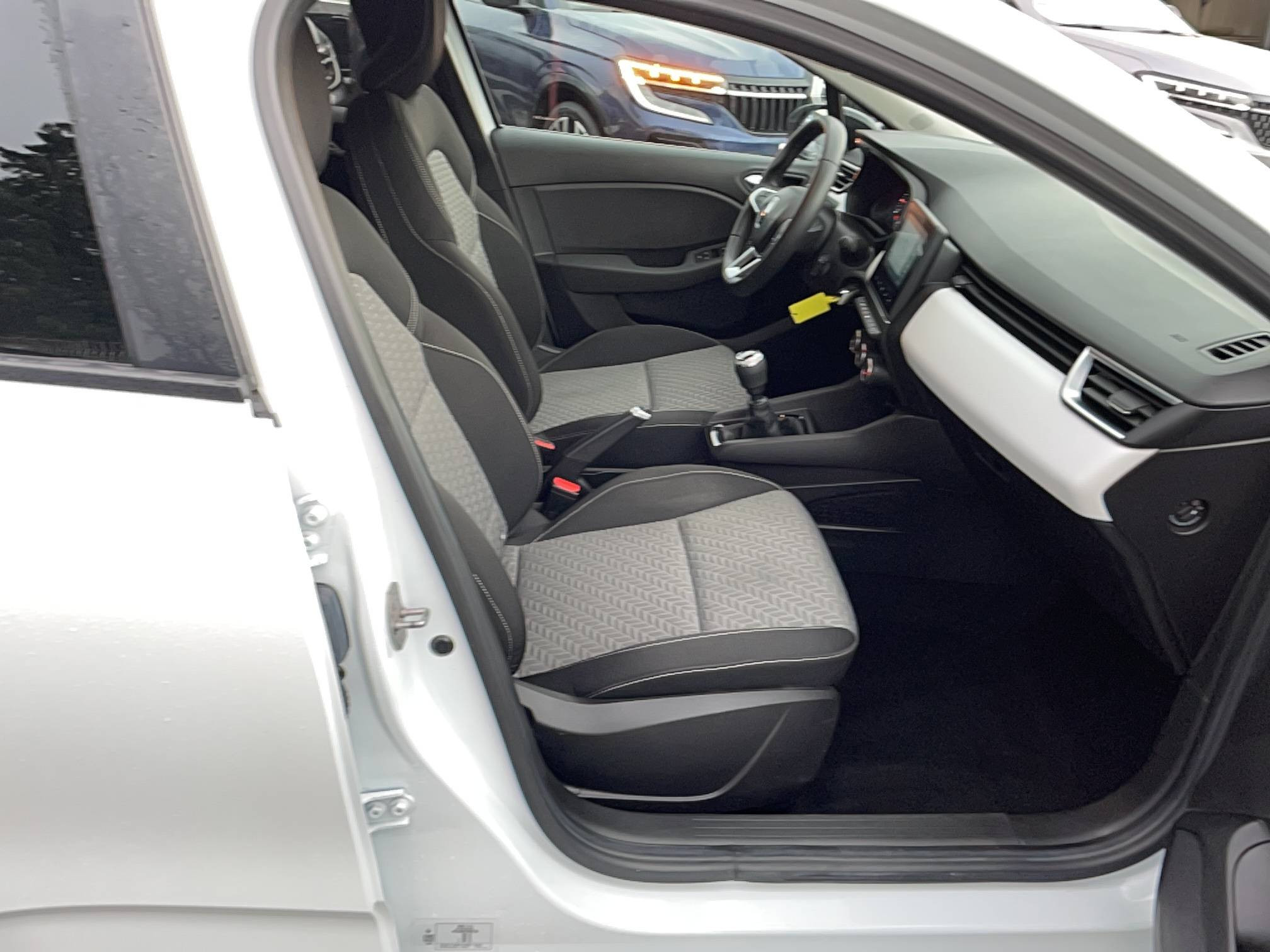 Vente en ligne Renault Clio 5 Clio TCe 90 au prix de 14 990 €