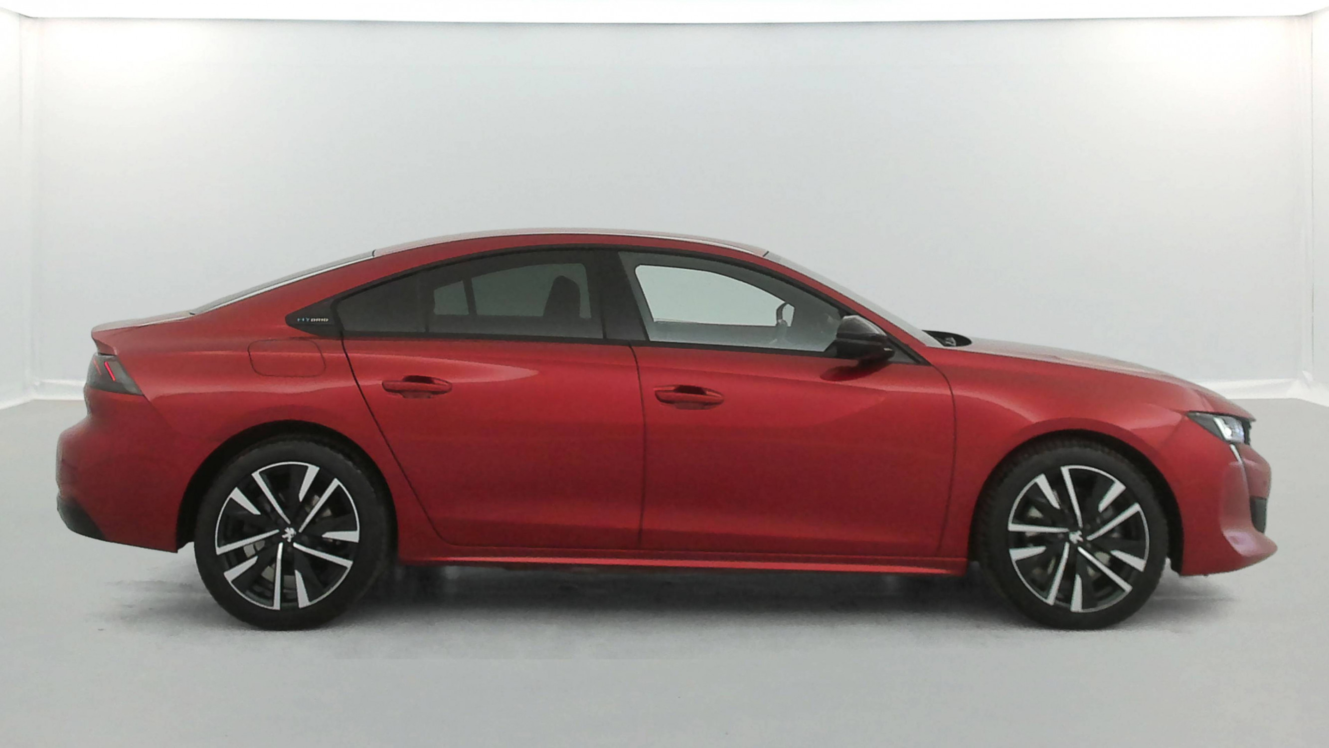 Vente en ligne Peugeot 508  Hybrid 225 e-EAT8 au prix de 21 490 €