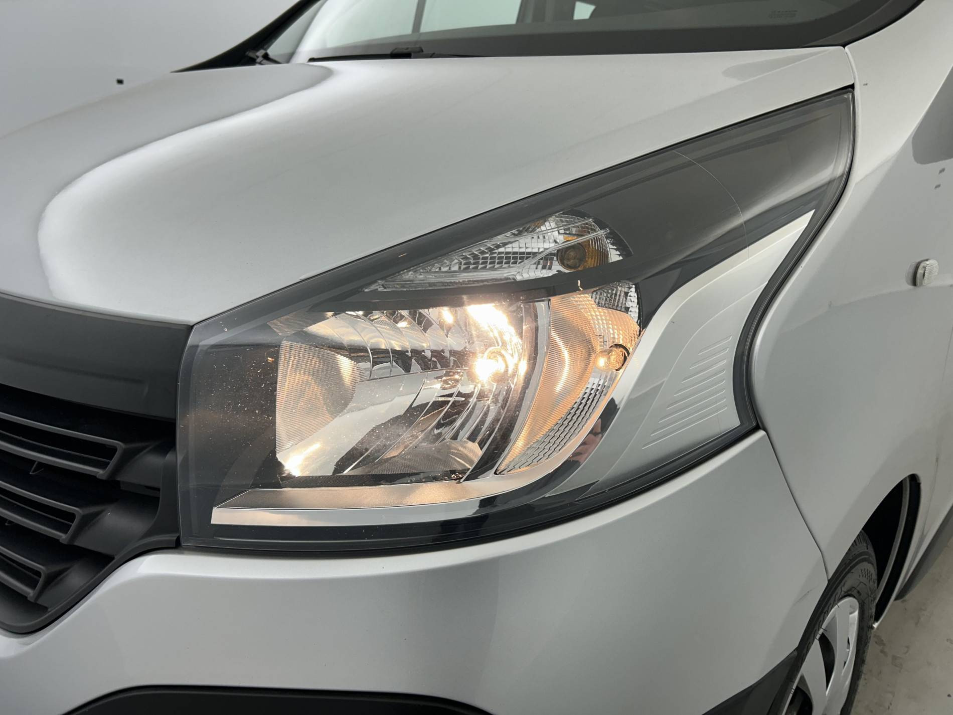 Vente en ligne Renault Trafic Cabine Approfondie TRAFIC CA L1H1 1000 KG DCI 120 E6 au prix de 15 990 €