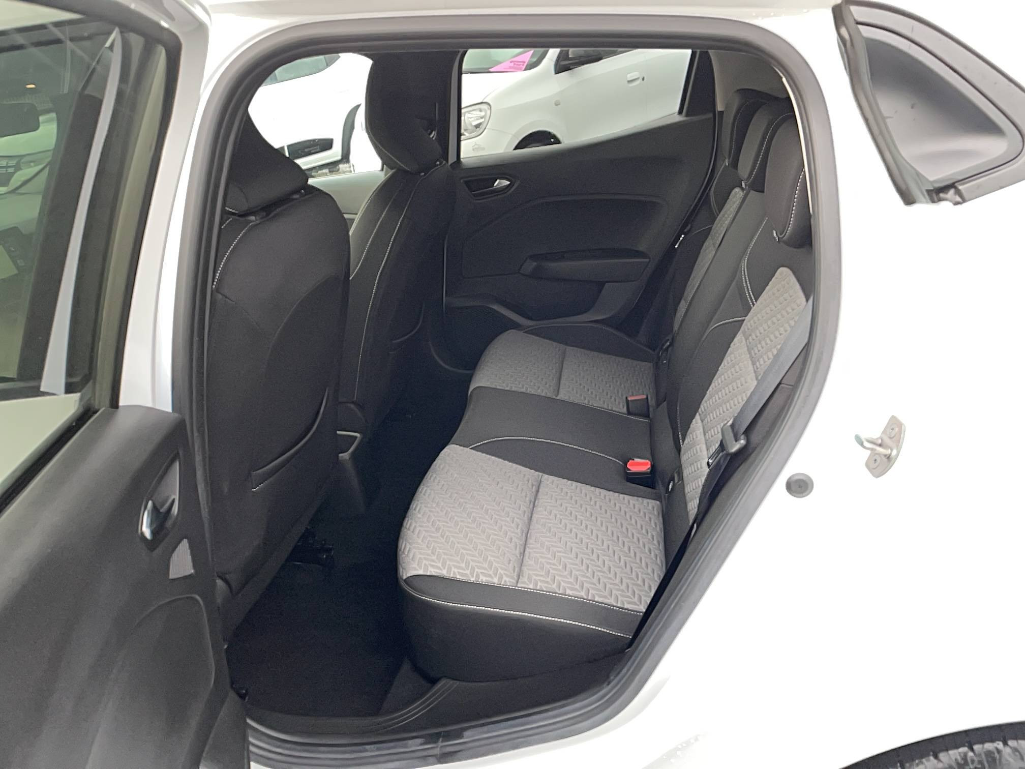 Vente en ligne Renault Clio 5 Clio TCe 90 au prix de 14 990 €