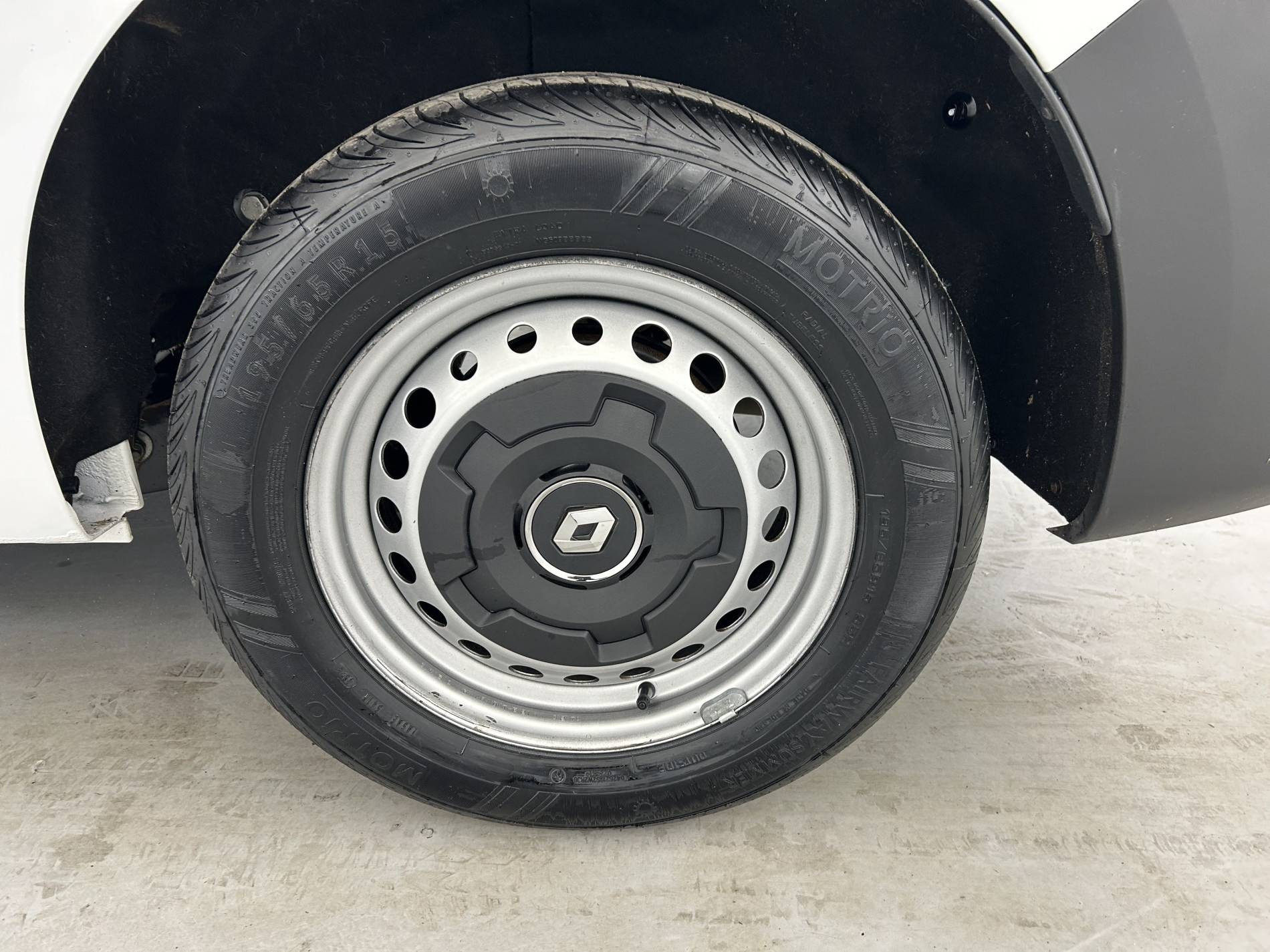 Vente en ligne Renault Kangoo Van  BLUE DCI 95 au prix de 17 490 €