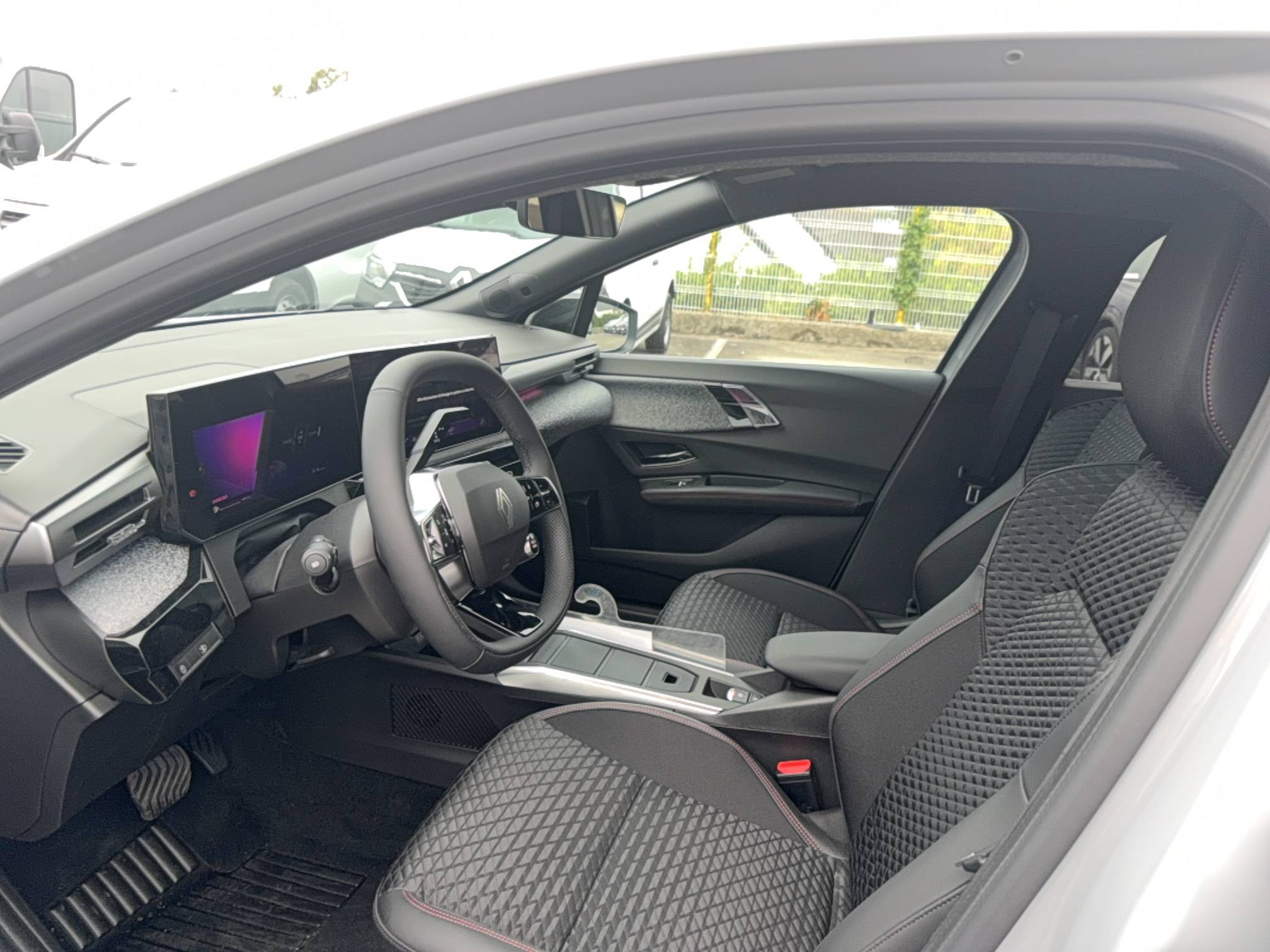 Vente en ligne Renault Clio 6 Clio E-Tech full hybrid 160 ch au prix de 25 990 €