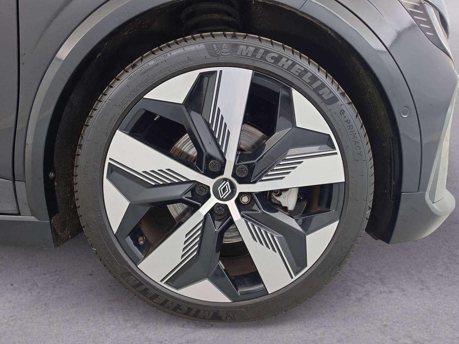 Vente en ligne Renault Megane E-Tech  EV60 220 ch super charge au prix de 25 900 €