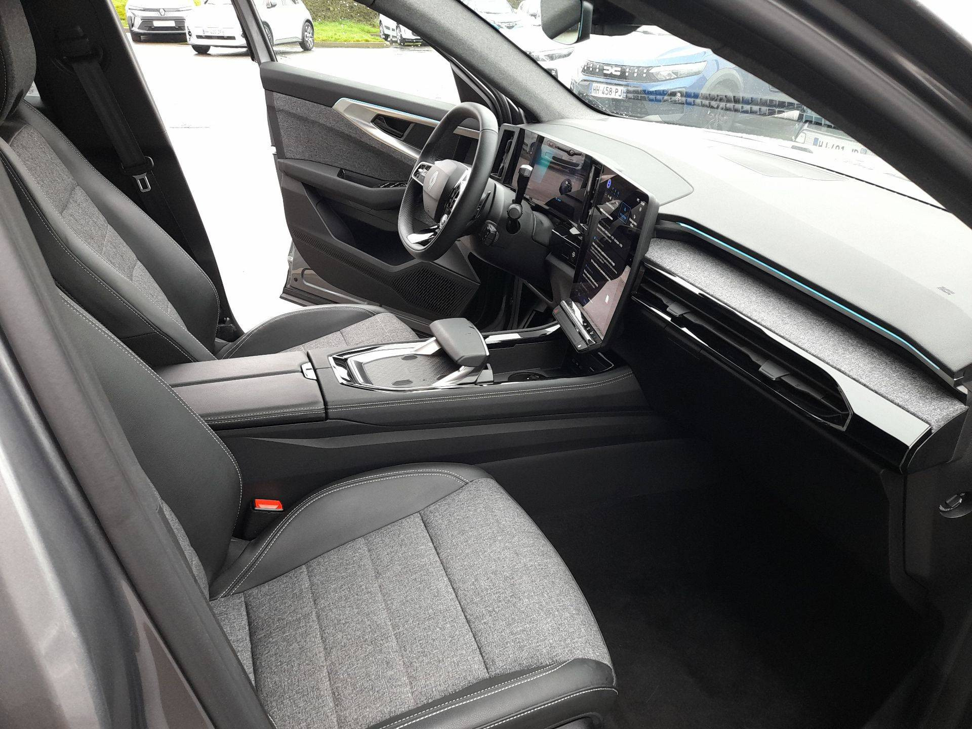Vente en ligne Renault Espace Espace E-Tech full hybrid 200 GSR2 au prix de 36 990 €