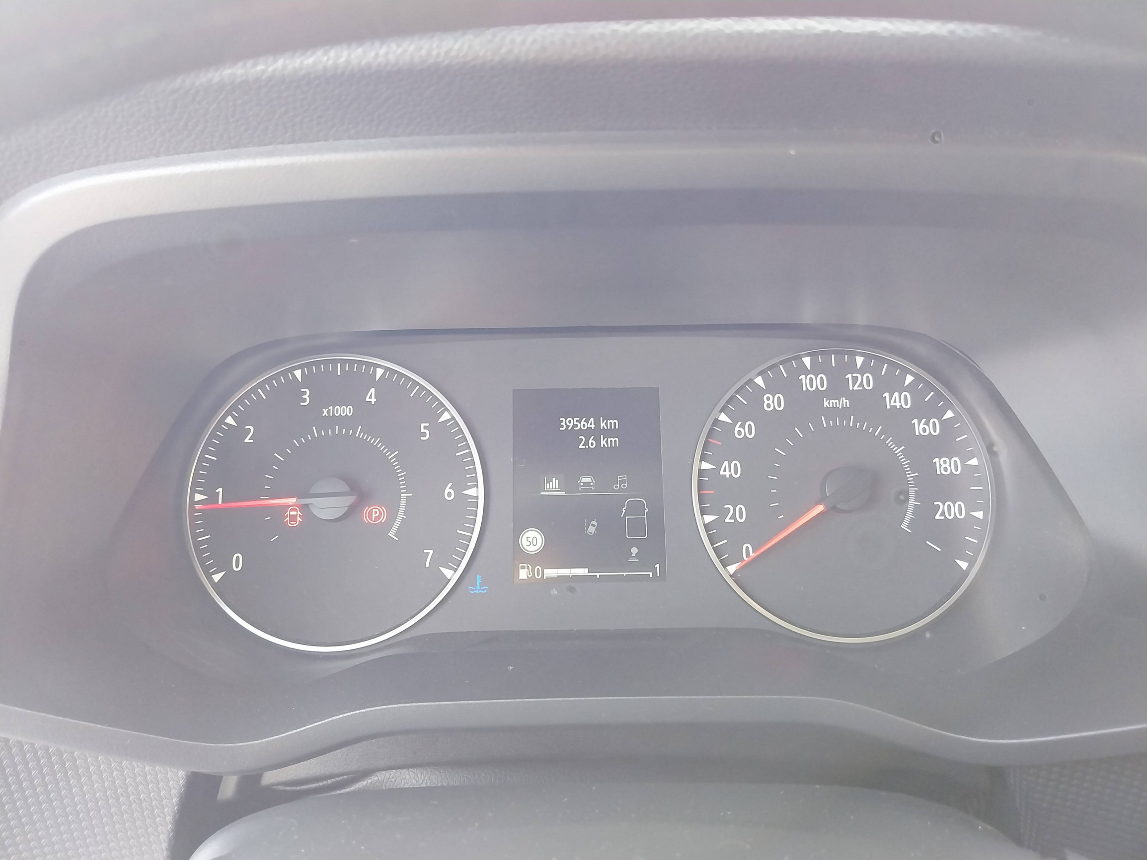 Vente en ligne Renault Trafic 3 Fourgon TRAFIC FG BLUE DCI 130 L1H1 3T GSR2 au prix de 22 990 €