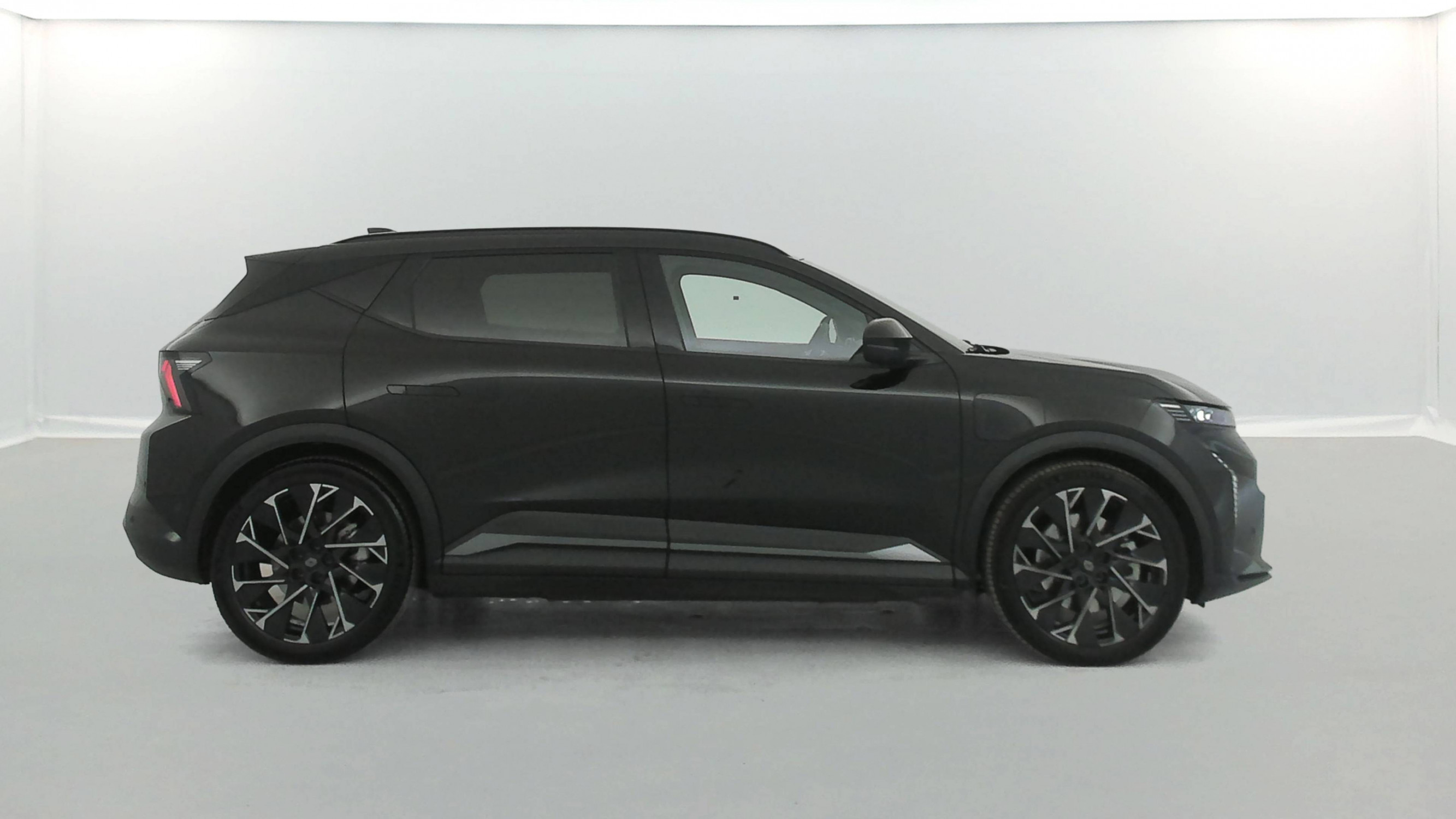 Vente en ligne Renault Scenic E-Tech  220 ch grande autonomie au prix de 41 990 €