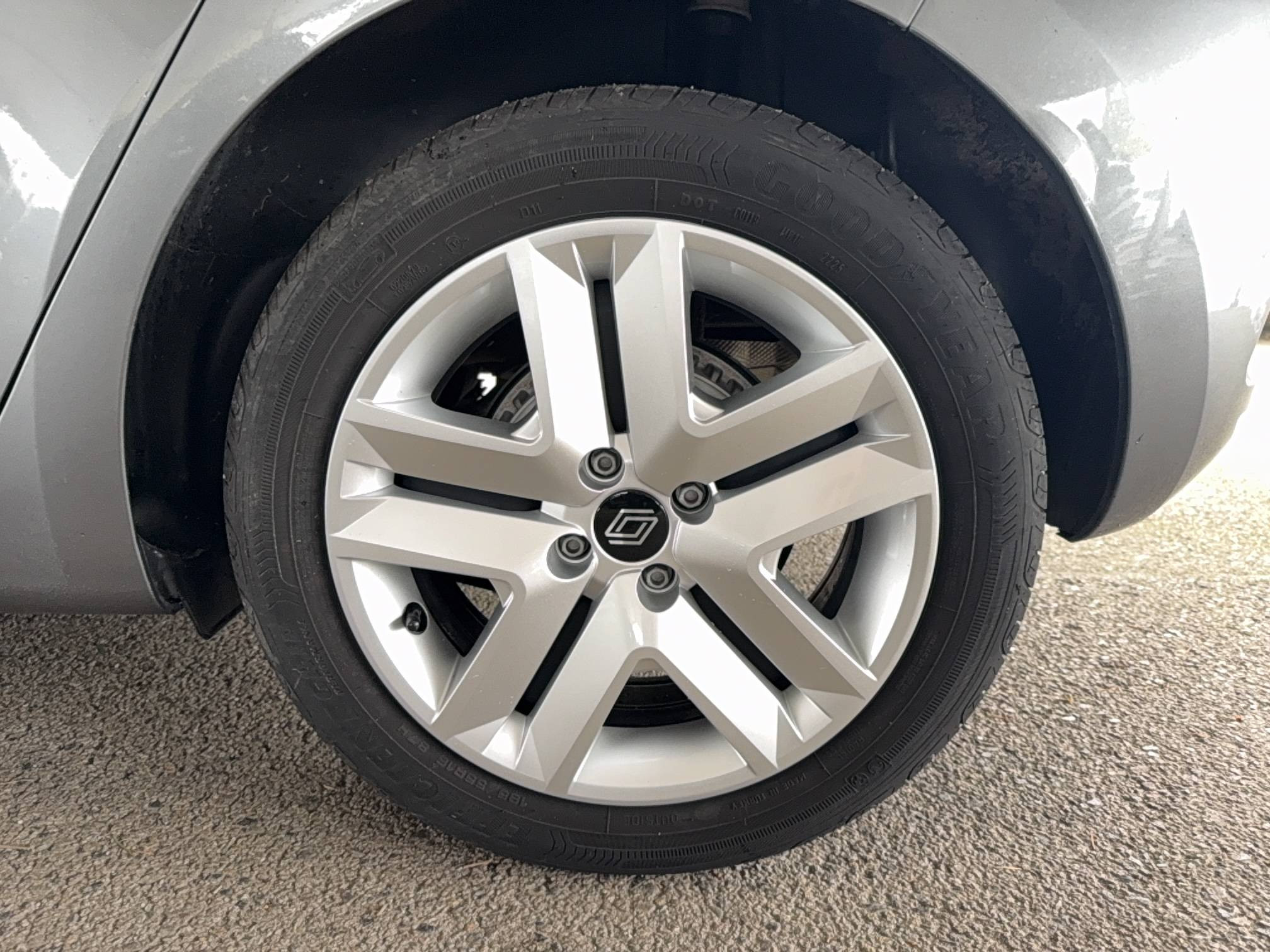 Vente en ligne Renault Clio 5 Clio dCi 100 au prix de 15 990 €