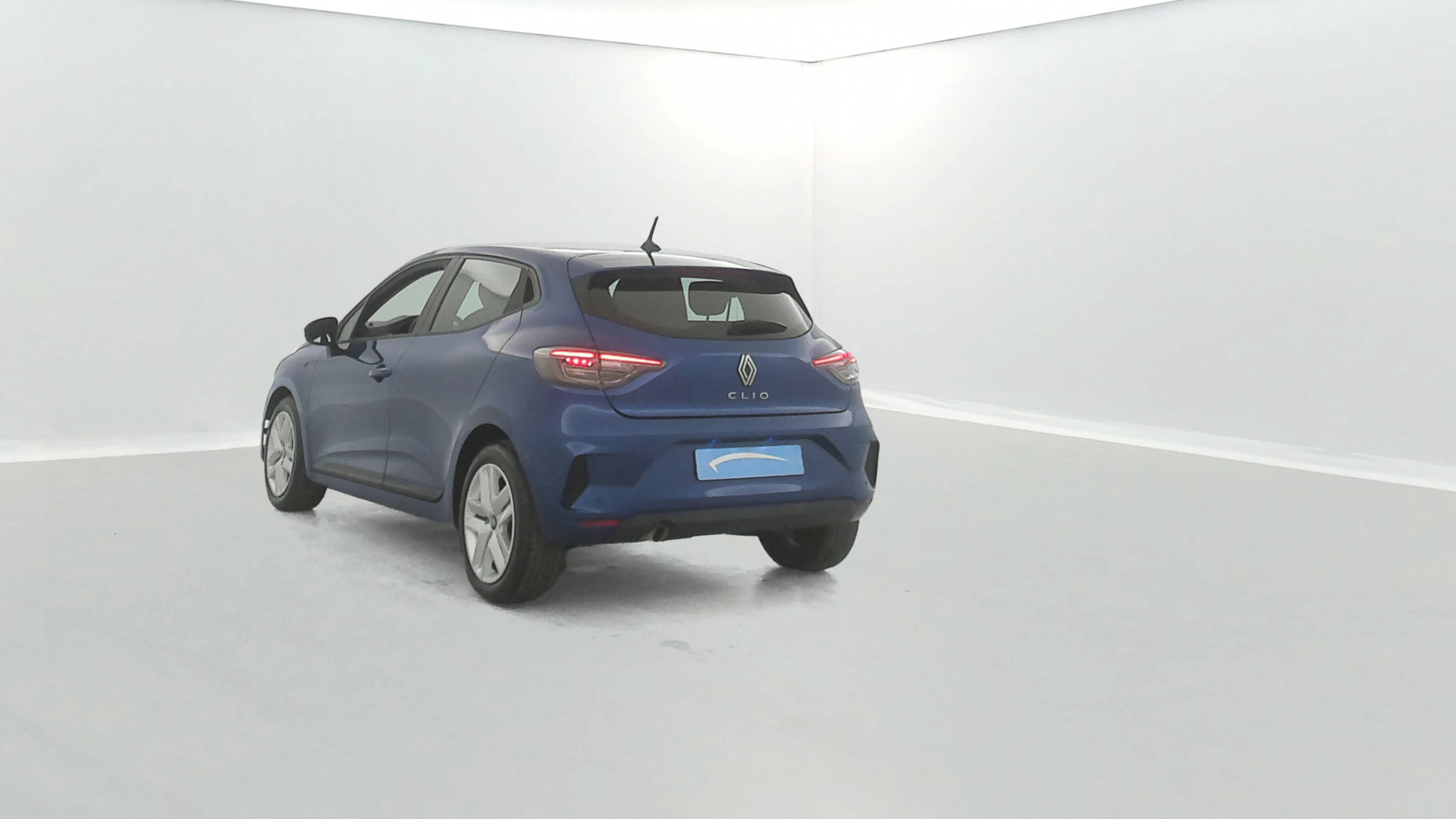 Vente en ligne Renault Clio 5 Clio TCe 90 au prix de 15 990 €