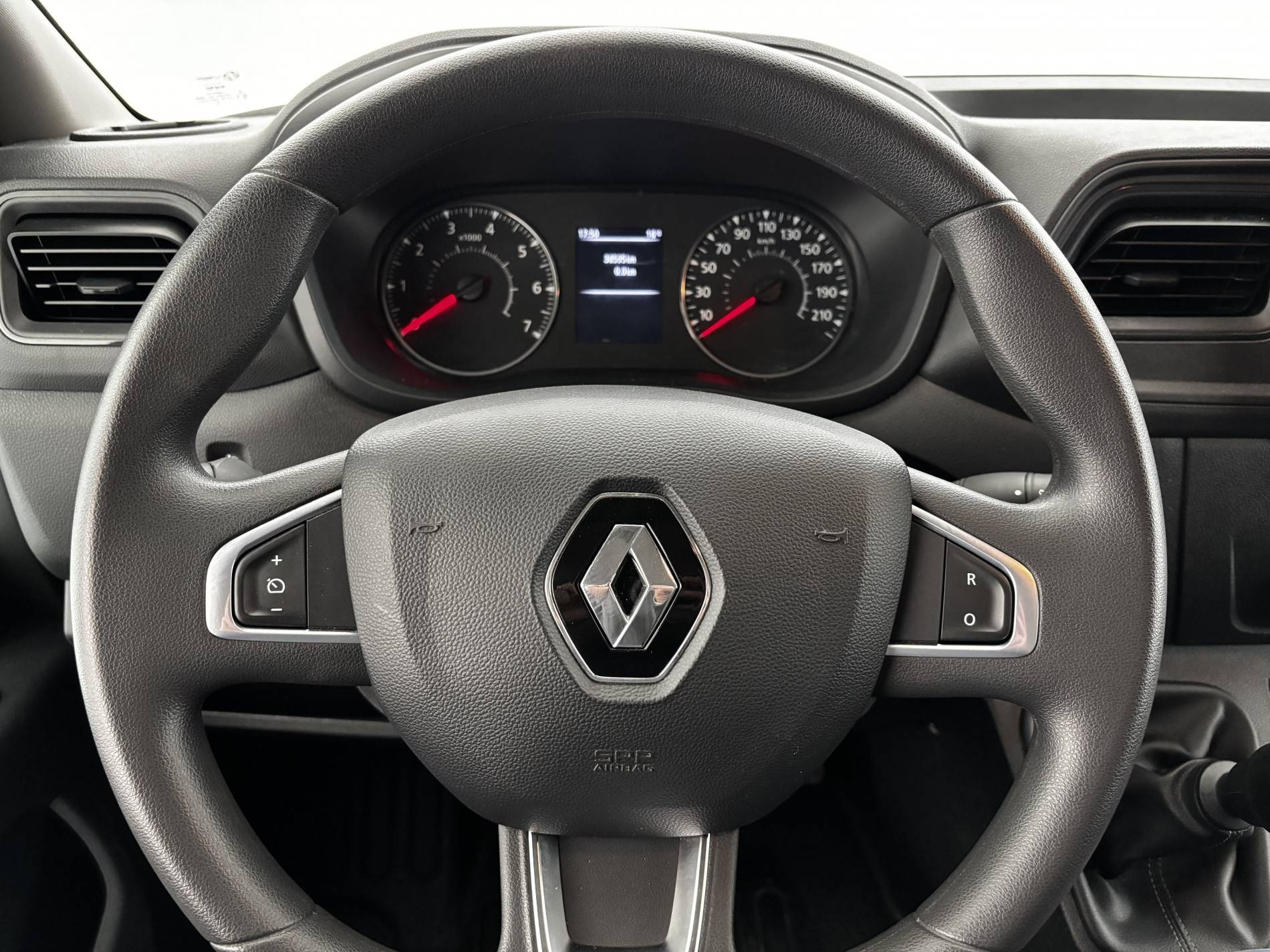 Vente en ligne Renault Master Fourgon MASTER FGN TRAC F3500 L2H2 BLUE DCI 135 au prix de 25 990 €