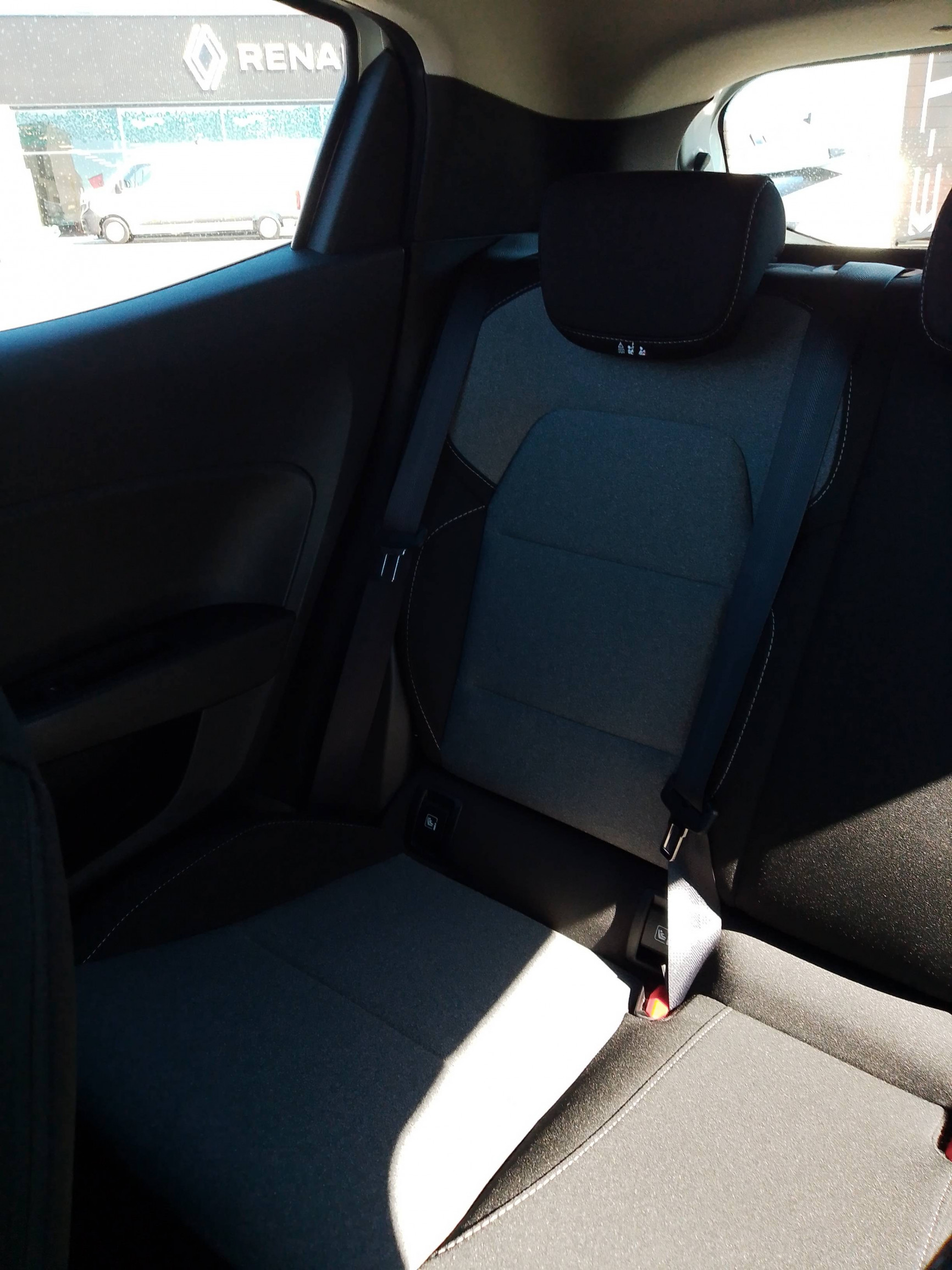 Vente en ligne Renault Clio 5 Clio TCe 90 au prix de 15 790 €