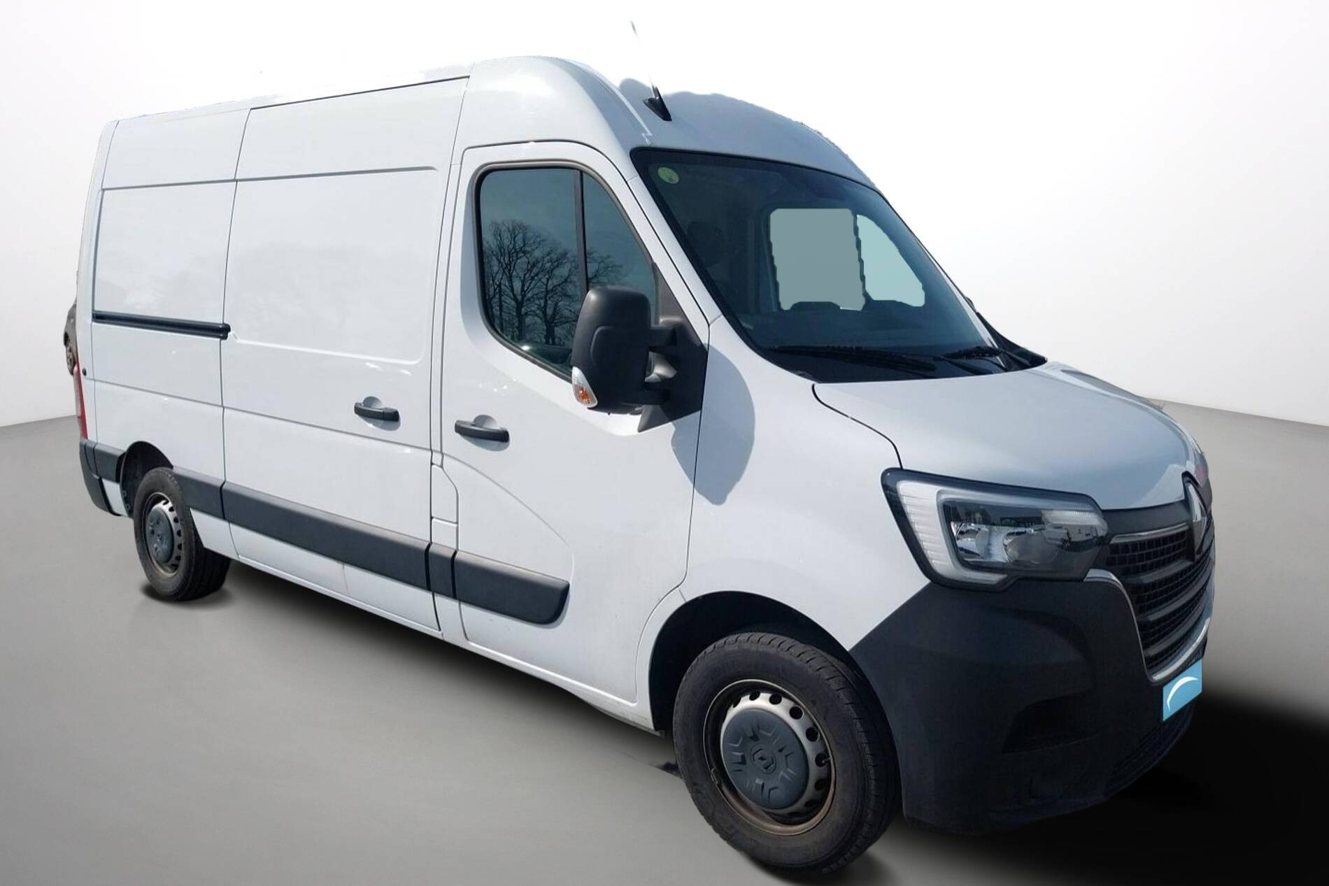 Vente en ligne Renault Master Fourgon MASTER FGN TRAC F3500 L2H2 BLUE DCI 135 au prix de 27 990 €