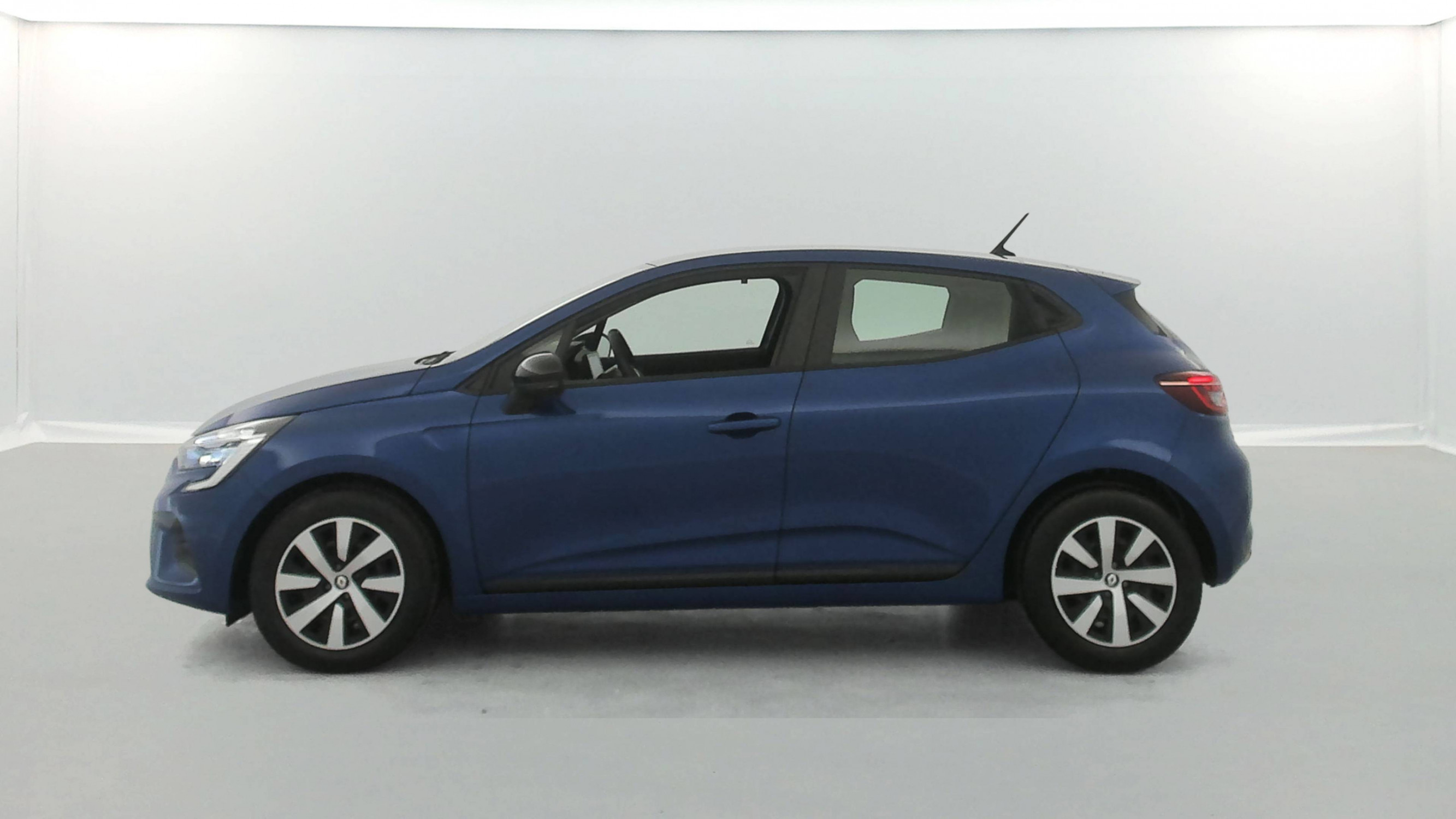 Vente en ligne Renault Clio 5 Clio TCe 90 au prix de 13 690 €