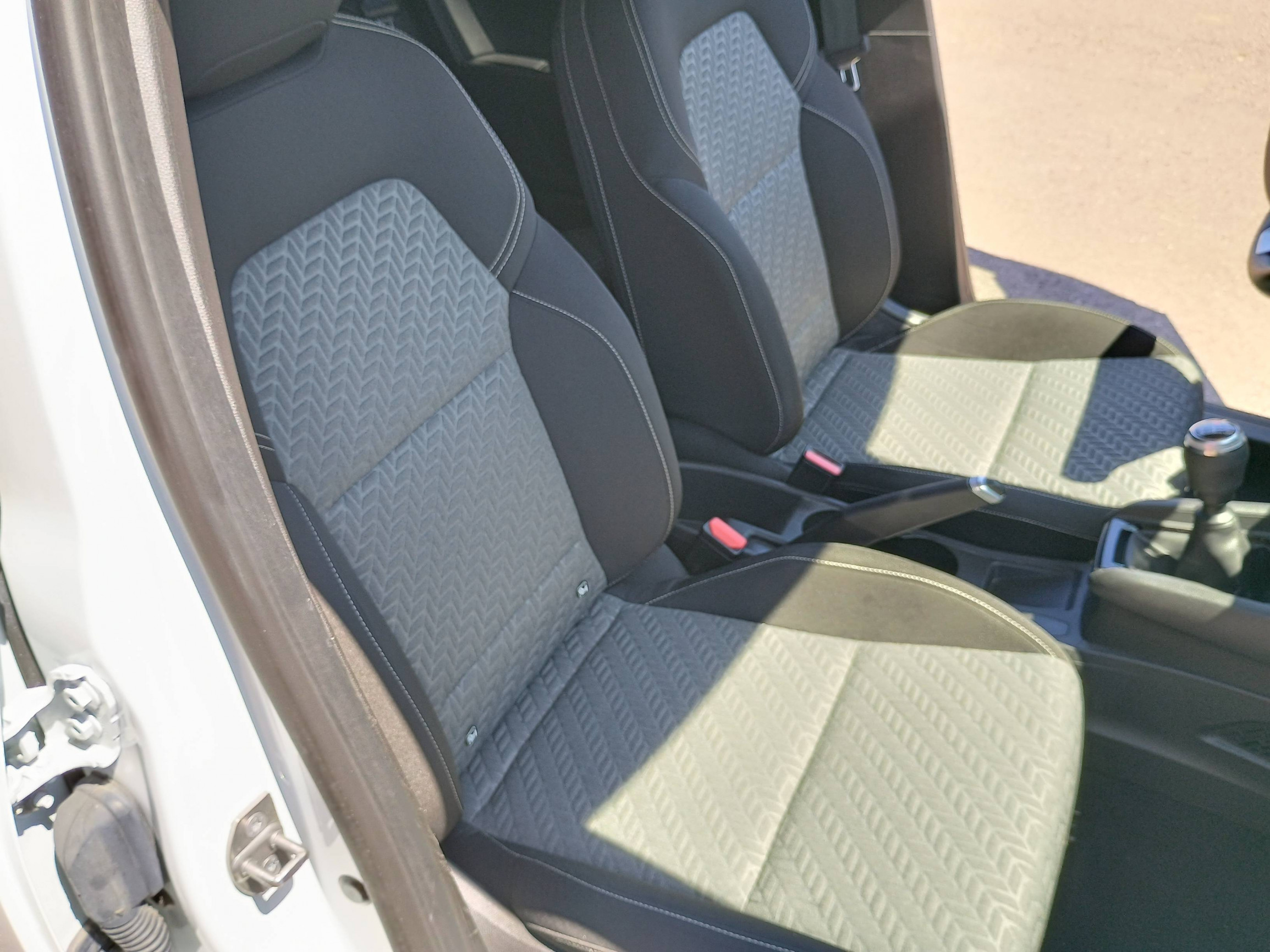 Vente en ligne Renault Clio 5 Clio Blue dCi 100 au prix de 14 991 €