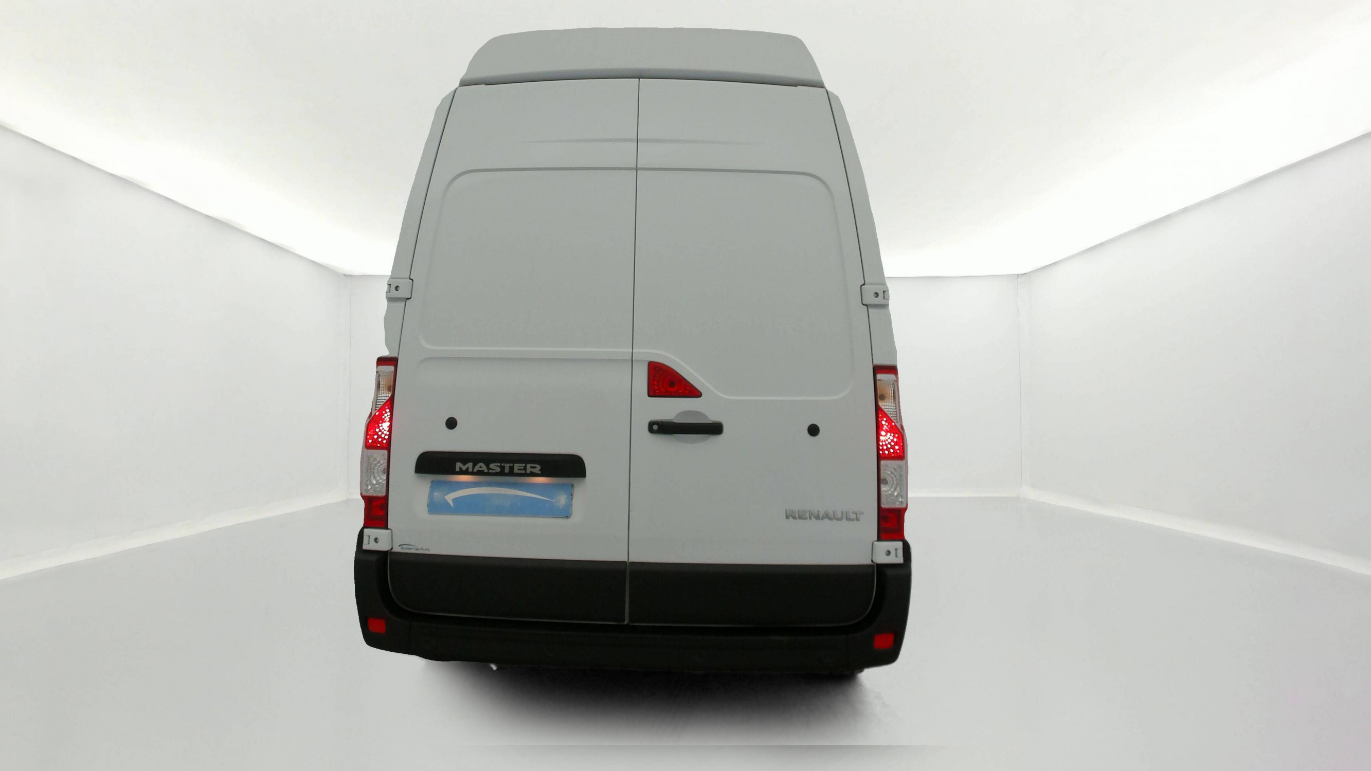 Vente en ligne Renault Master Fourgon MASTER FGN TRAC F3500 L3H3 BLUE DCI 135 au prix de 27 000 €