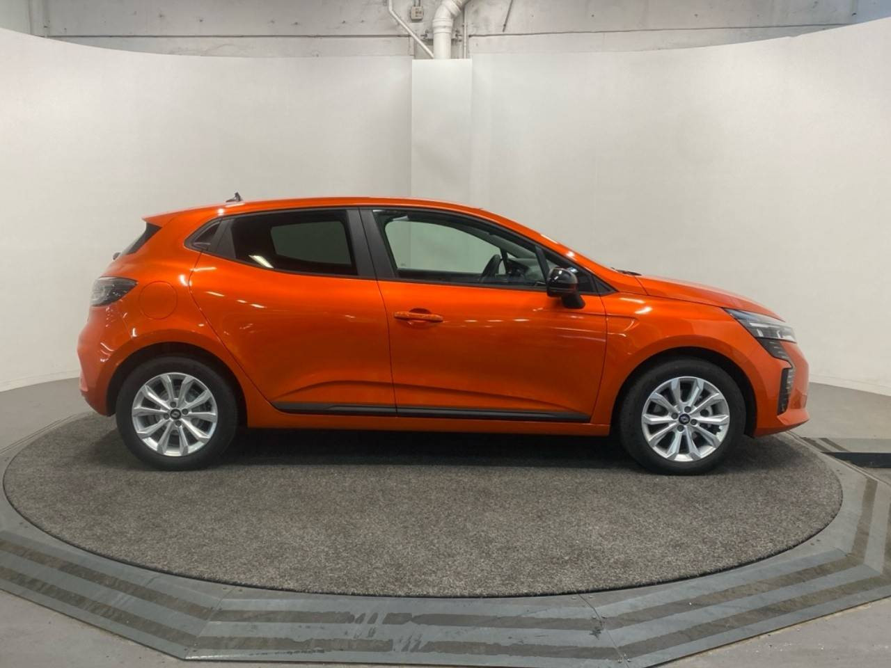 Vente en ligne Renault Clio 5 Clio Blue dCi 100 ch au prix de 18 790 €