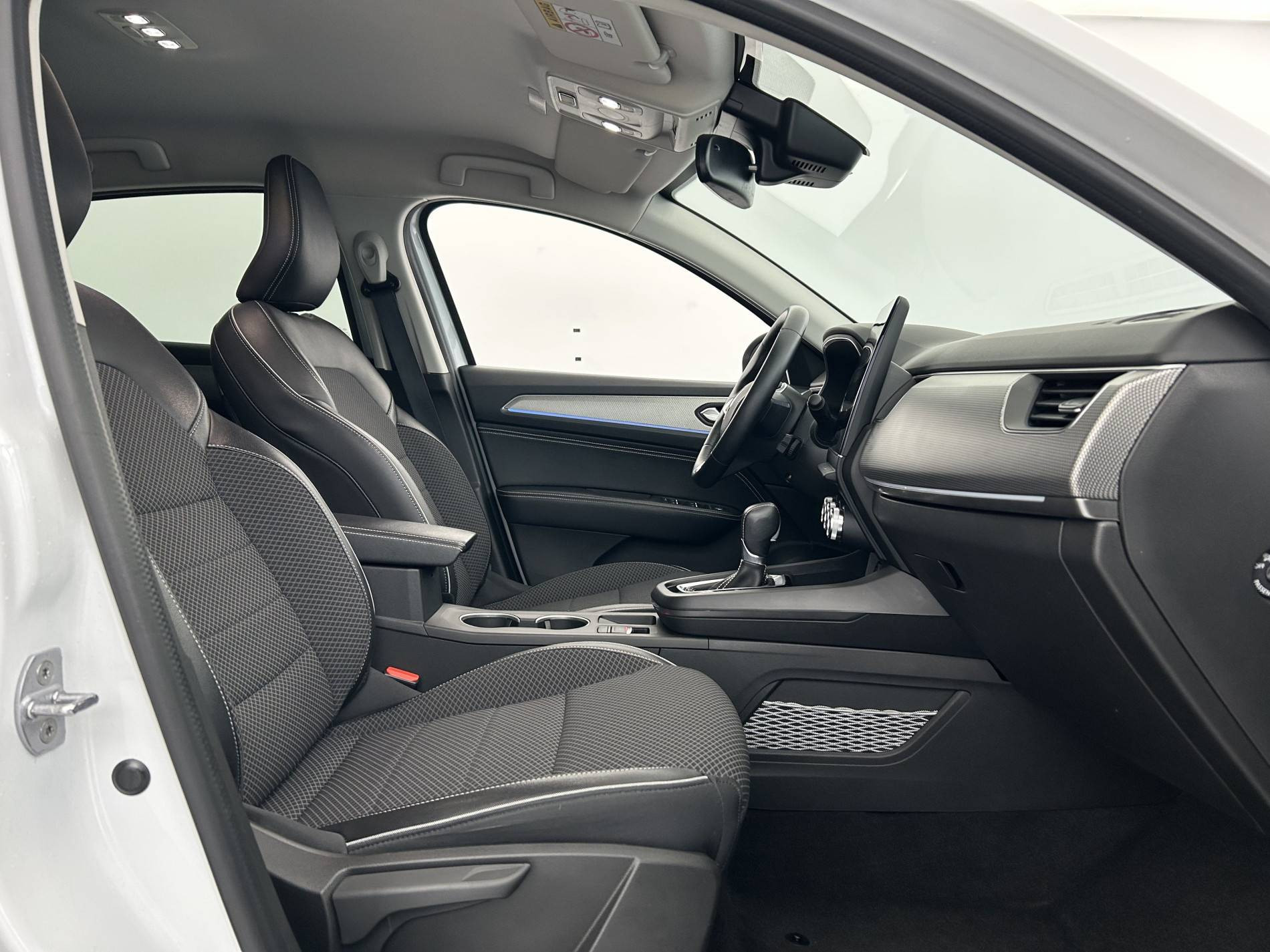 Vente en ligne Renault Arkana  E-Tech hybride 145 - 22 au prix de 21 790 €