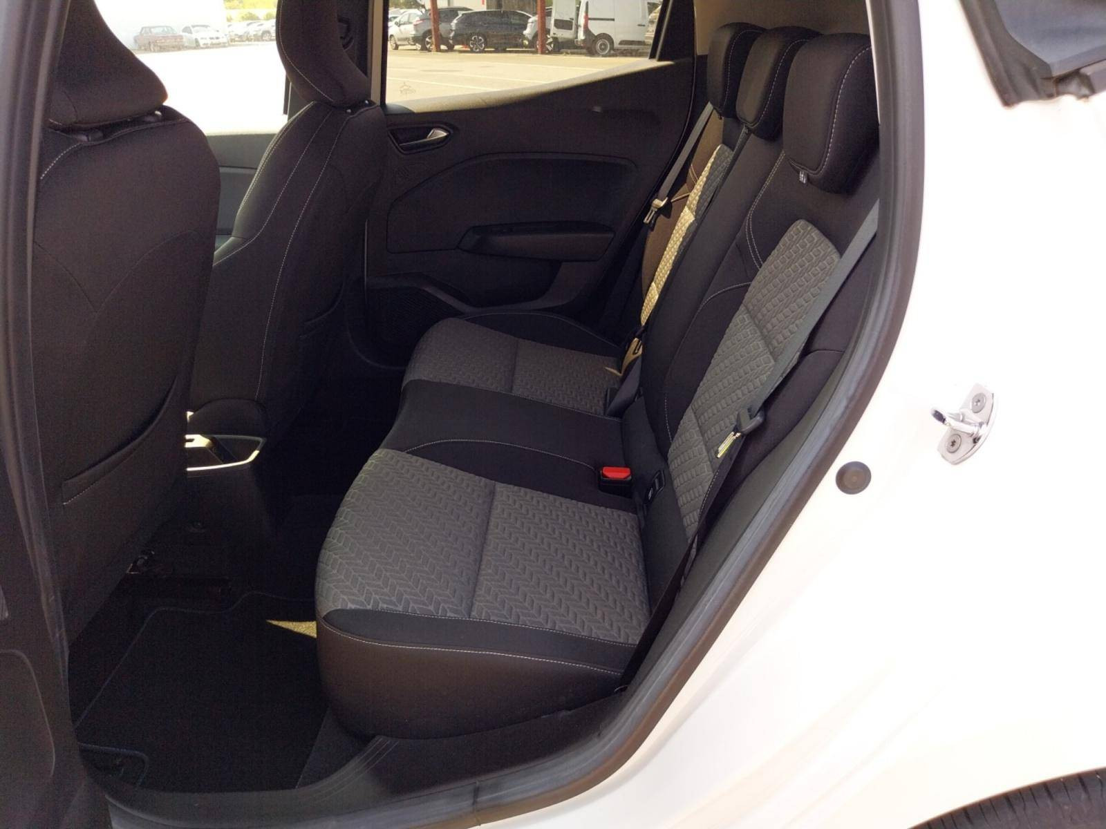 Vente en ligne Renault Clio 5 Clio TCe 90 au prix de 12 990 €