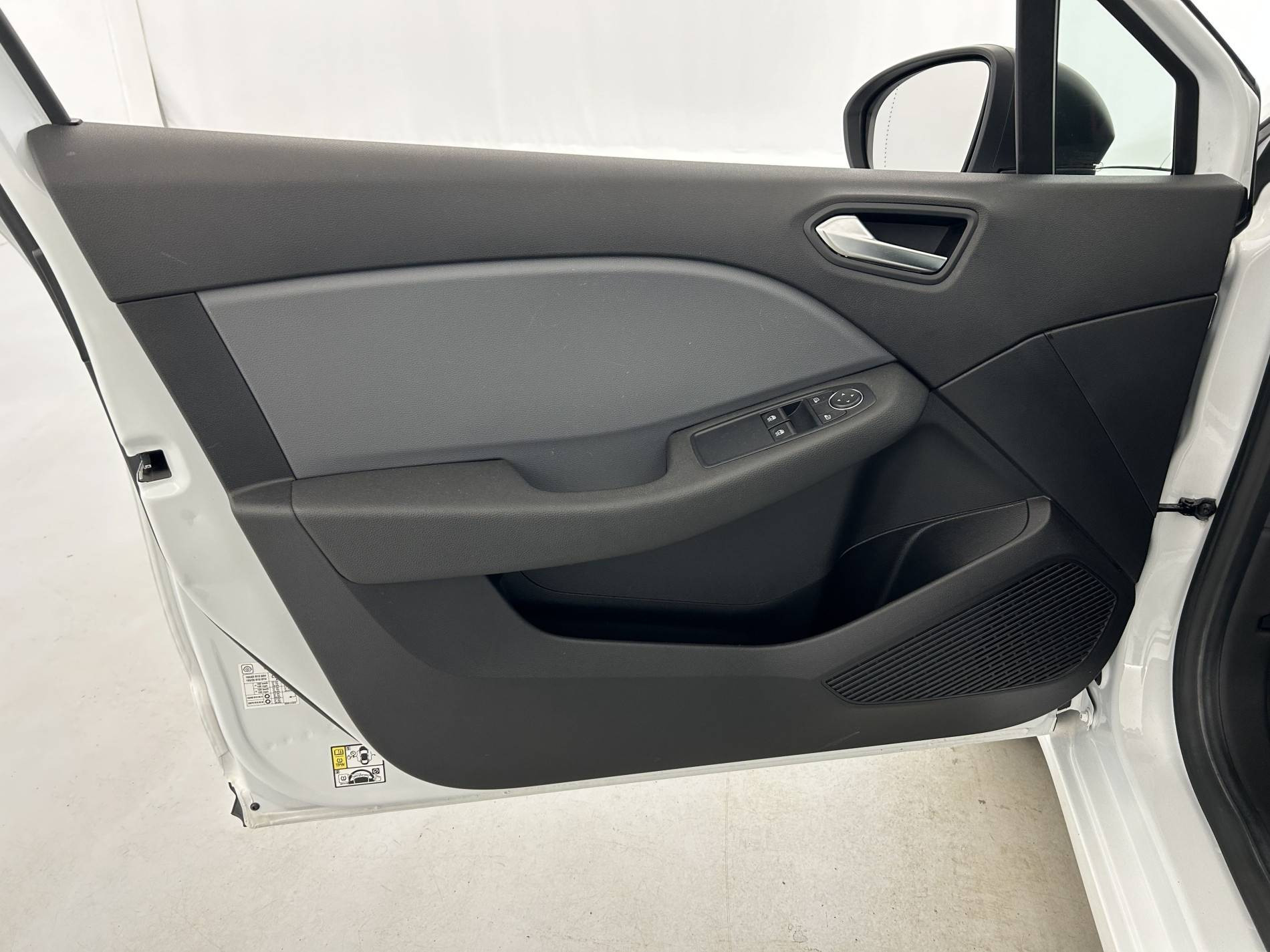 Vente en ligne Renault Clio 5 CLIO SOCIETE BLUE DCI 85 au prix de 12 990 €