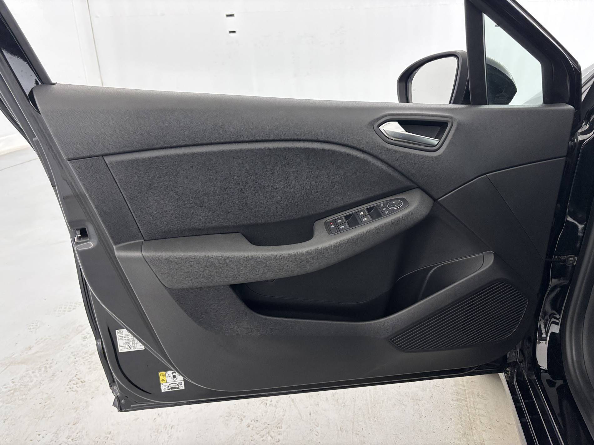 Vente en ligne Renault Clio 5 Clio dCi 100 au prix de 15 790 €
