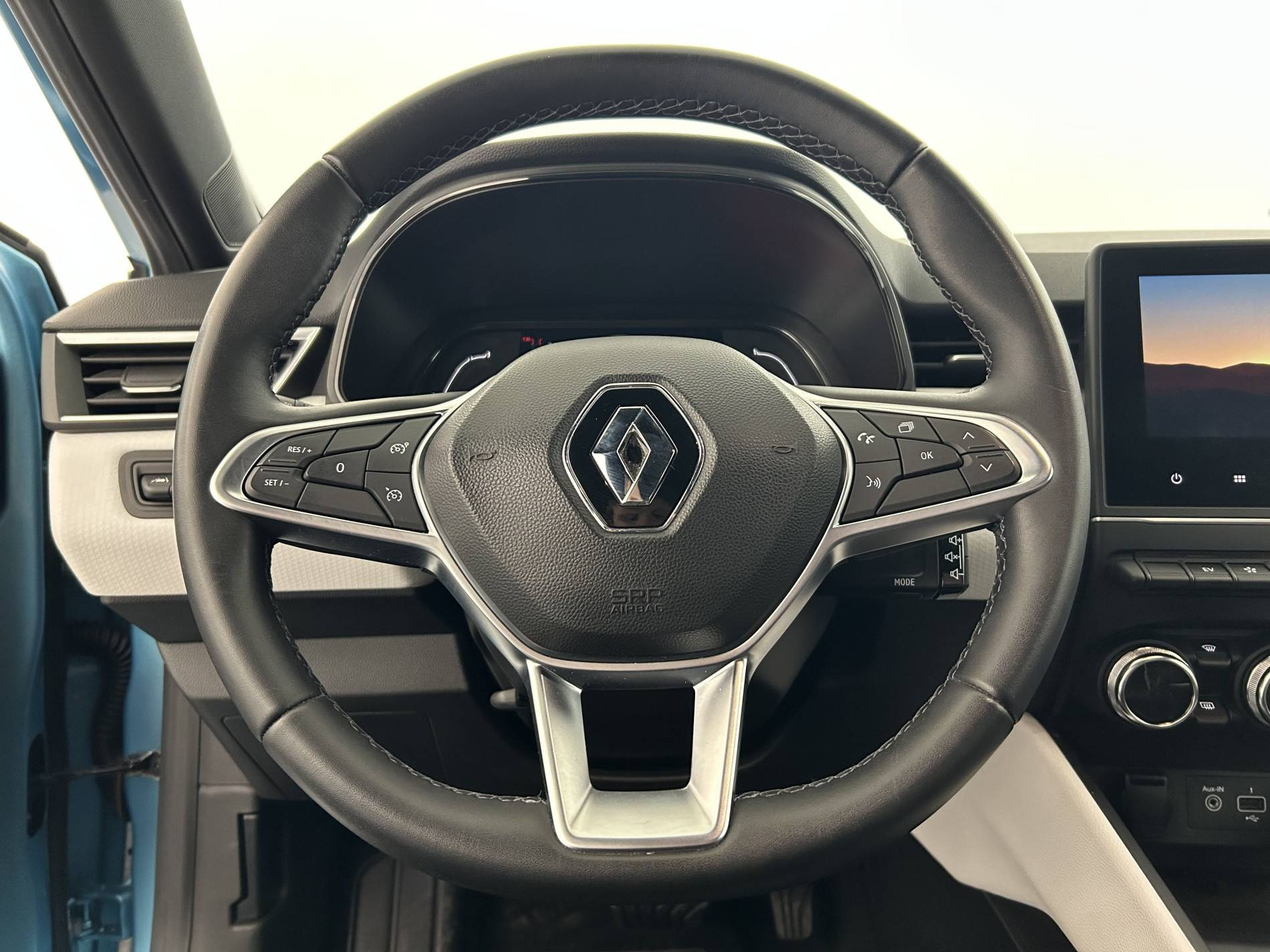 Vente en ligne Renault Clio 5 Clio E-Tech 140 - 21N au prix de 18 499 €