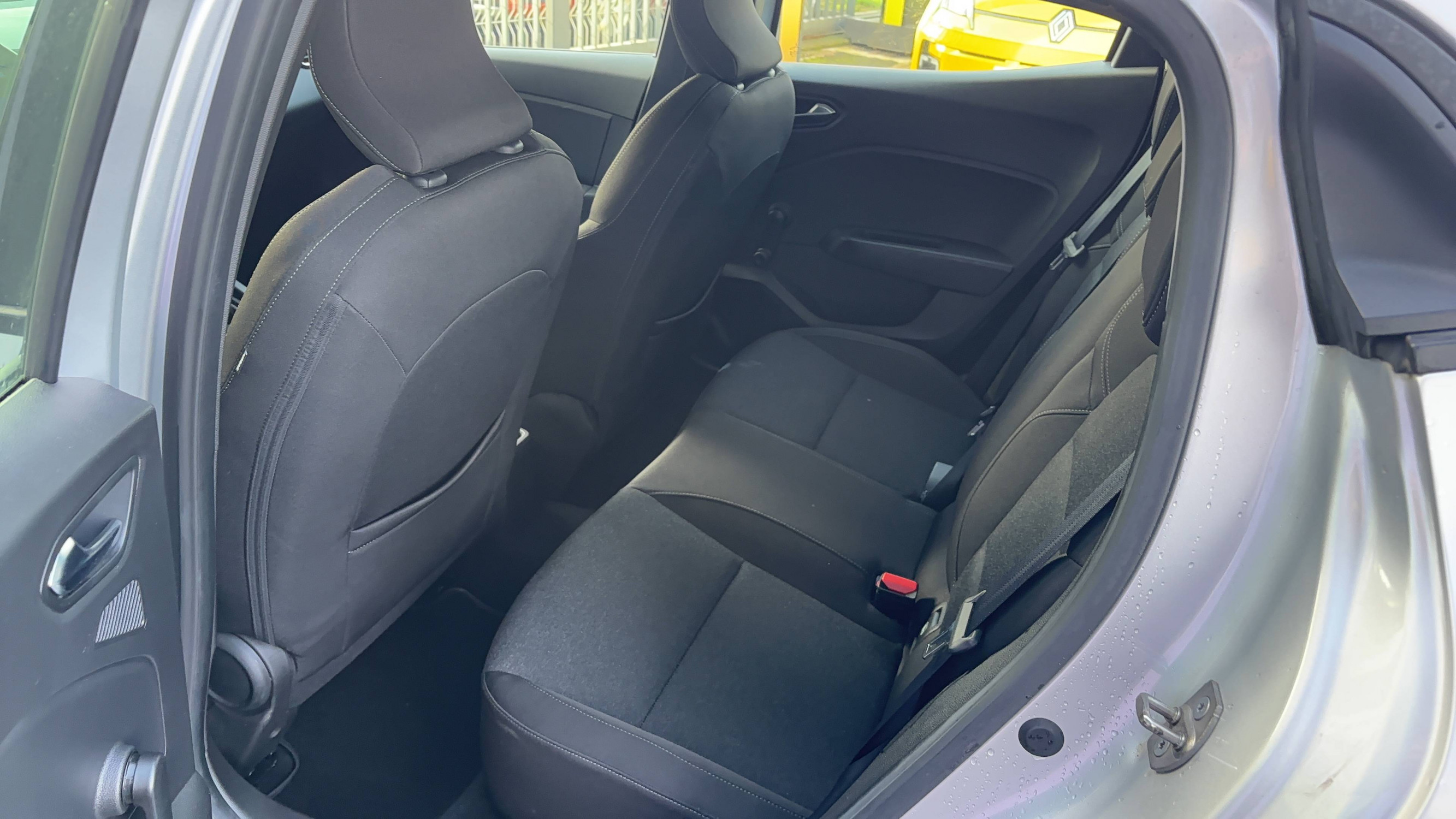 Vente en ligne Renault Clio 5 Clio TCe 90 au prix de 14 790 €