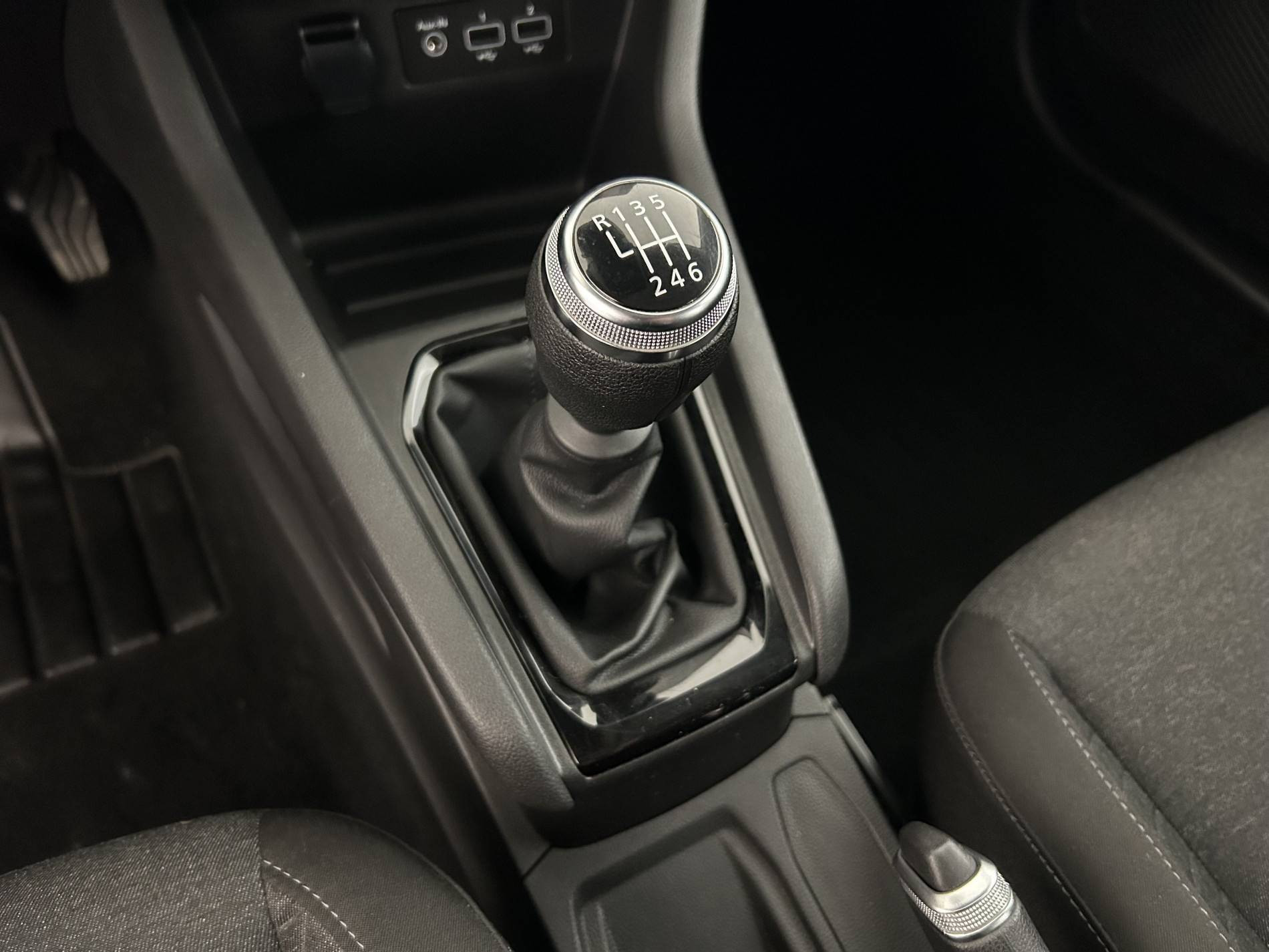 Vente en ligne Renault Clio 5 Clio TCe 90 au prix de 14 990 €