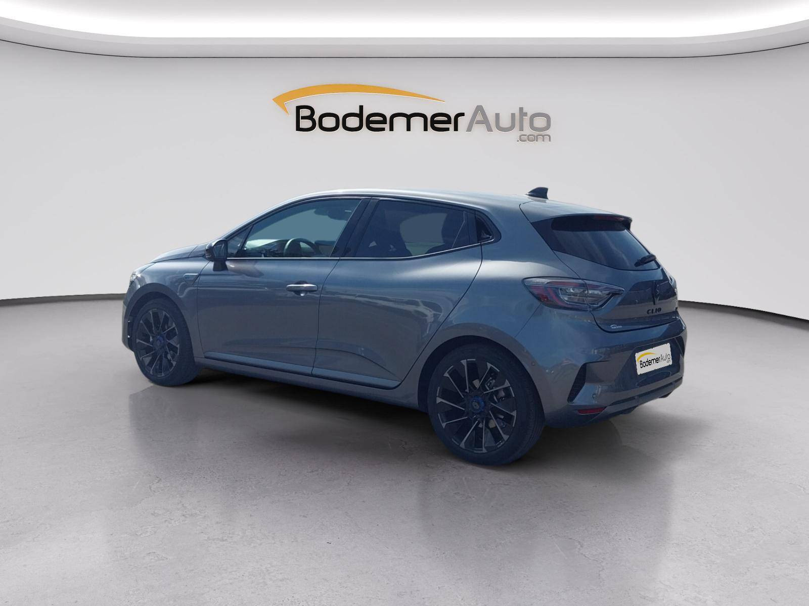 Vente en ligne Renault Clio 5 Clio E-Tech full hybrid 145 au prix de 22 000 €