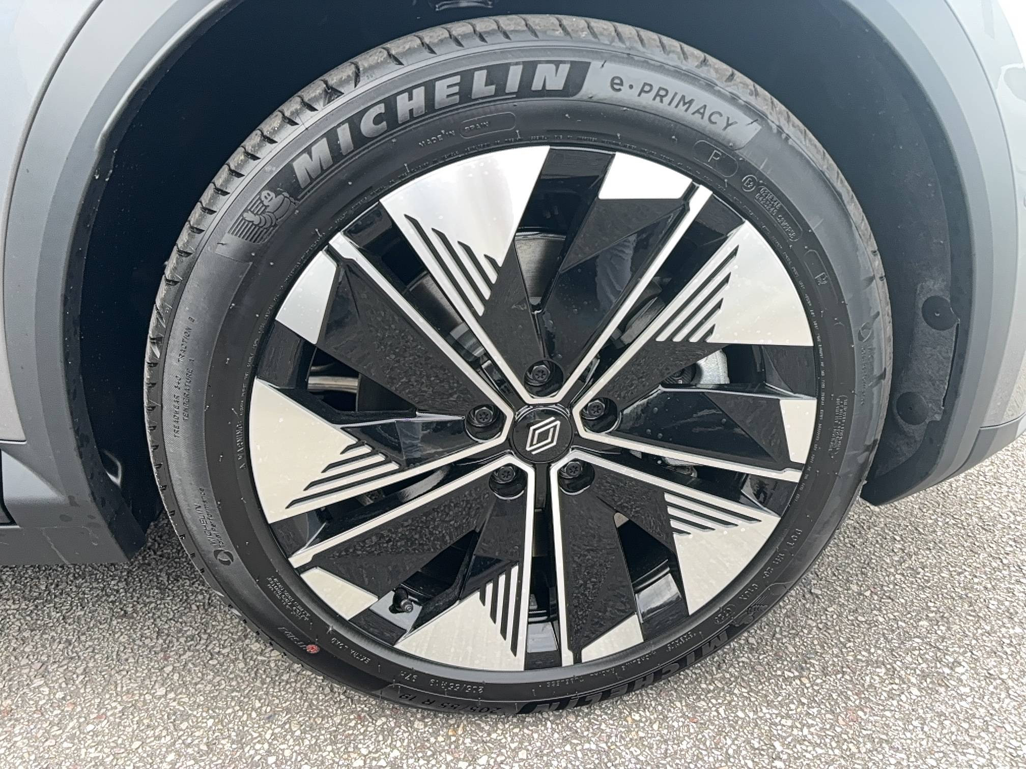 Vente en ligne Renault Scenic E-Tech Scenic E-Tech électrique 220 ch grande autonomie au prix de 45 500 €