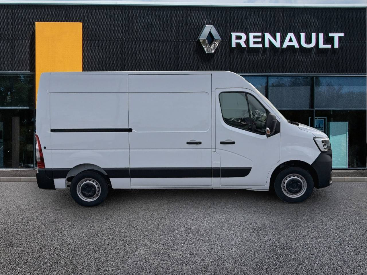 Vente en ligne Renault Master E-Tech MASTER ELECTRIQUE FGN L2H2 F3500 EV52 au prix de 27 990 €