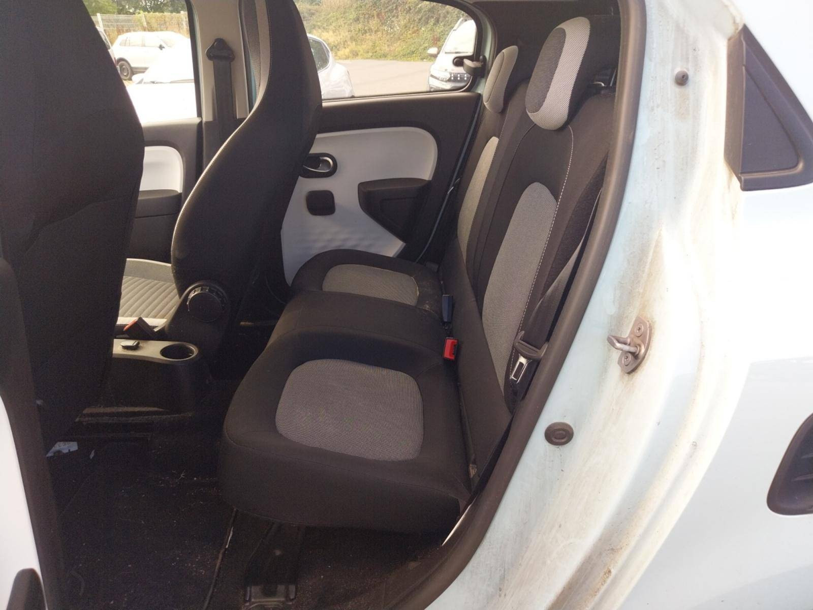 Vente en ligne Renault Twingo 3  SCe 65 - 21 au prix de 10 490 €