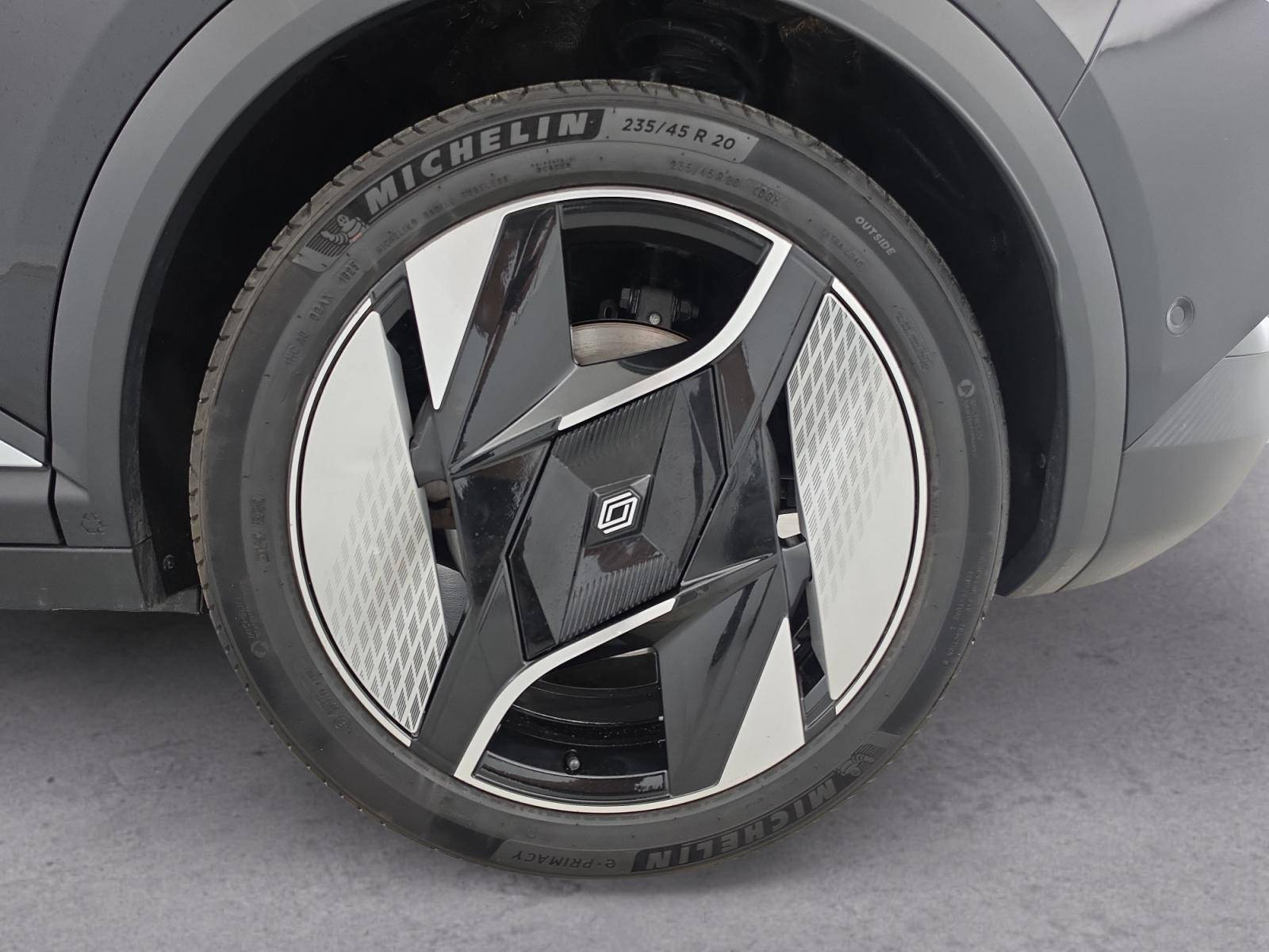 Vente en ligne Renault Scenic E-Tech Scenic E-Tech électrique 220 ch grande autonomie au prix de 43 500 €