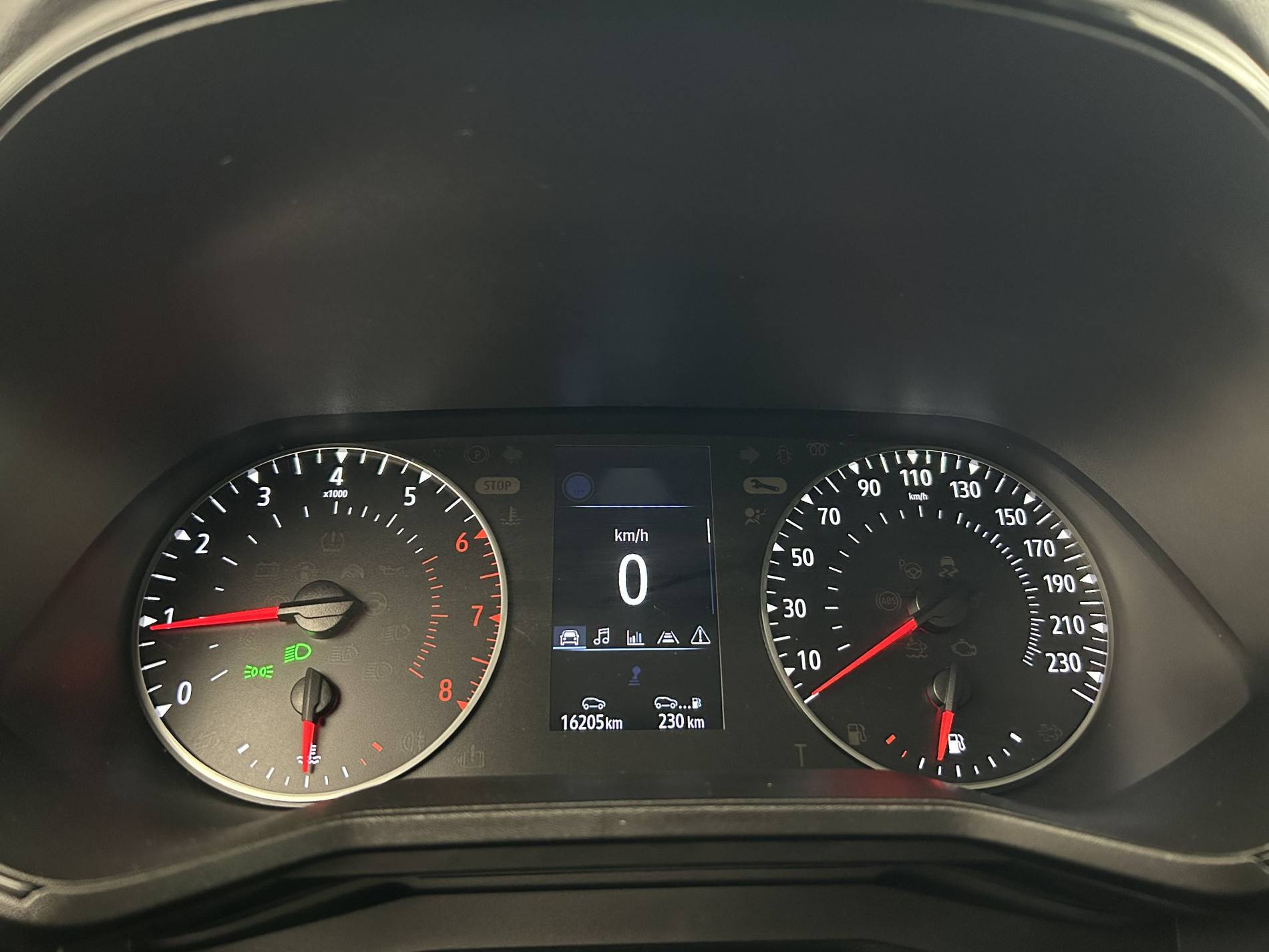 Vente en ligne Renault Clio 5 Clio TCe 90 au prix de 14 490 €