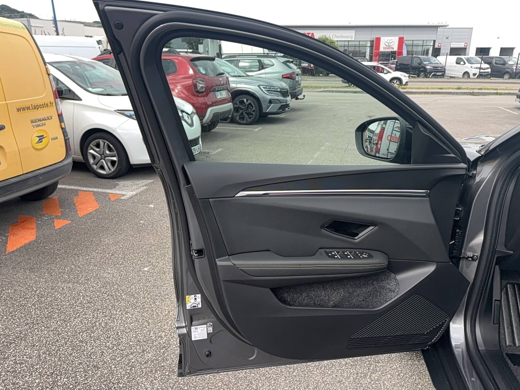 Vente en ligne Renault Scenic E-Tech Scenic E-Tech électrique 220 ch grande autonomie au prix de 45 500 €