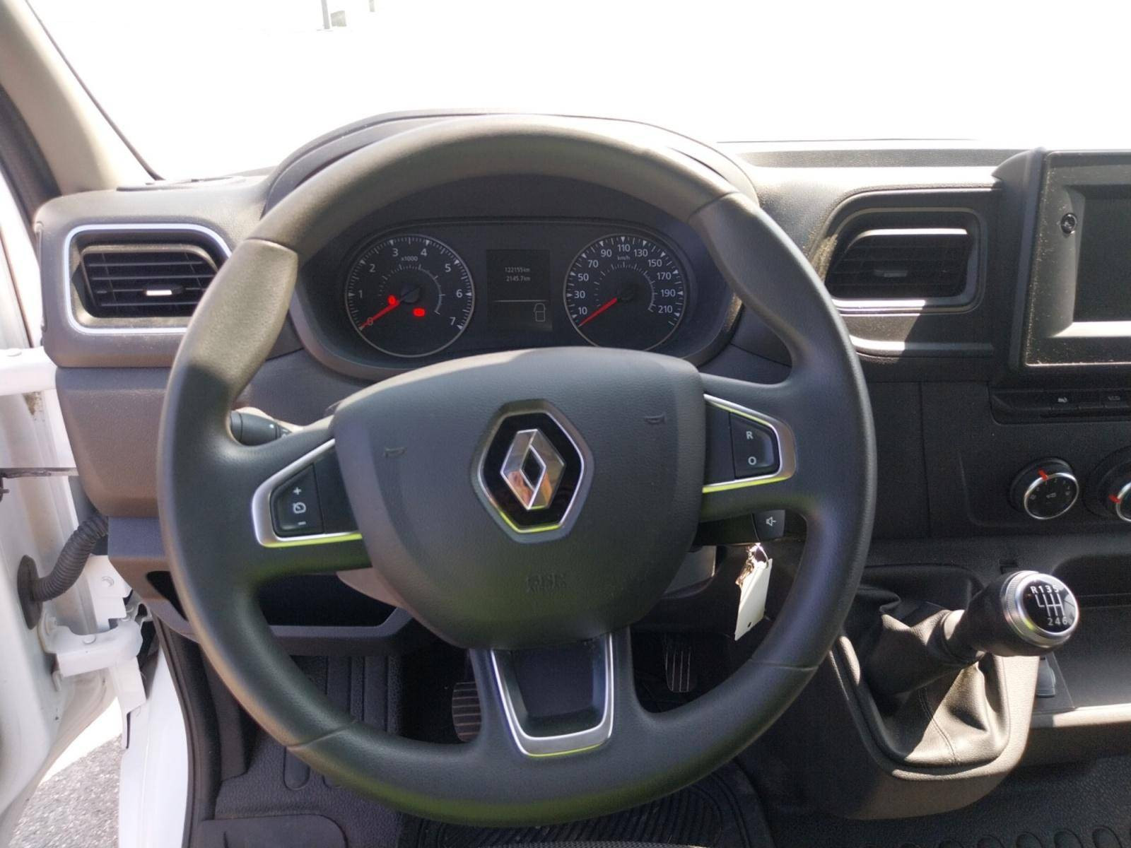 Vente en ligne Renault Master Fourgon MASTER FGN TRAC F3500 L2H2 BLUE DCI 135 au prix de 16 990 €