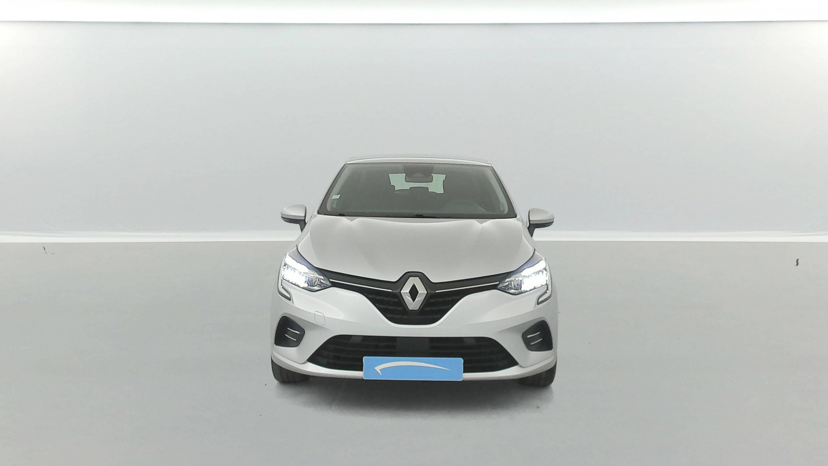 Vente en ligne Renault Clio 5 Clio E-Tech 140 - 21N au prix de 16 791 €