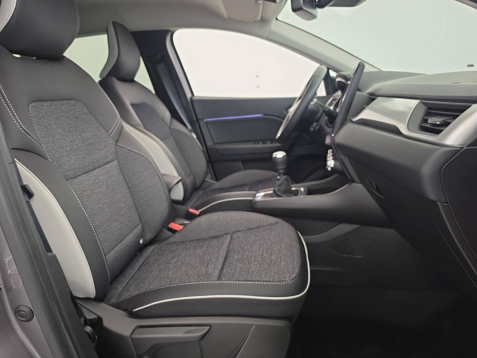 Vente en ligne Renault Captur  mild hybrid 140 au prix de 19 890 €