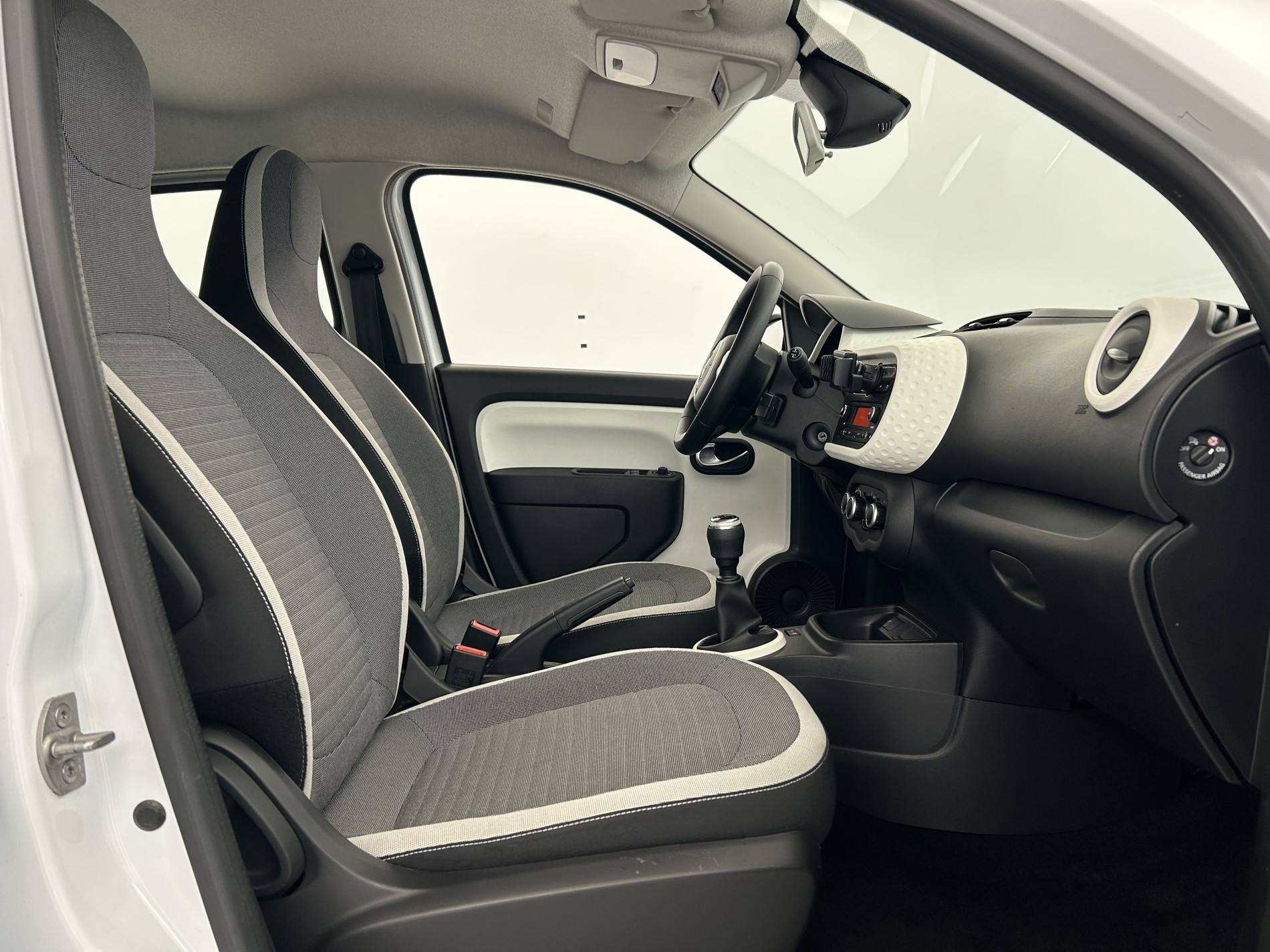 Vente en ligne Renault Twingo 3  SCe 65 - 21 au prix de 10 490 €