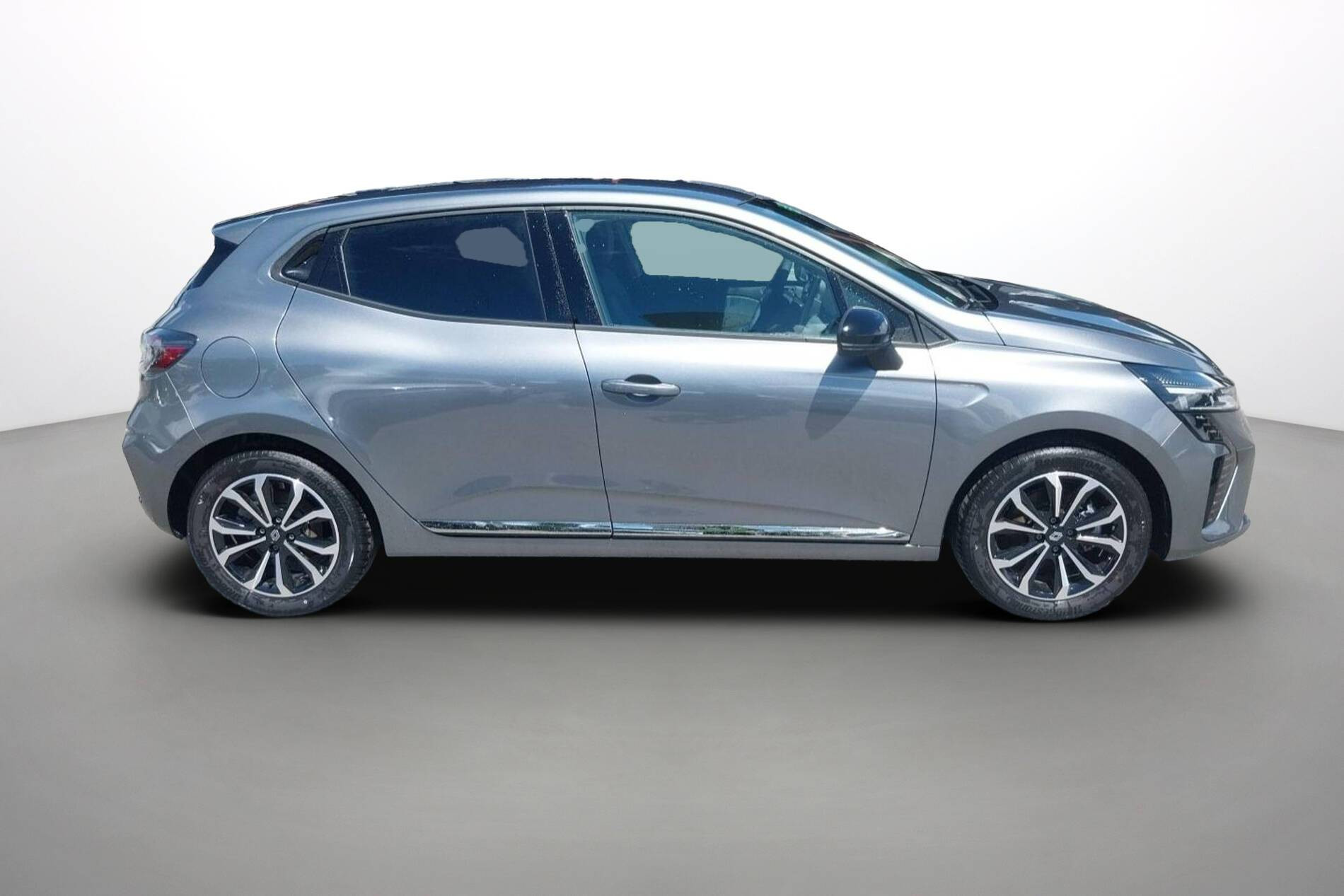 Vente en ligne Renault Clio 5 Clio E-Tech full hybrid 145 ch GSR2 au prix de 22 990 €